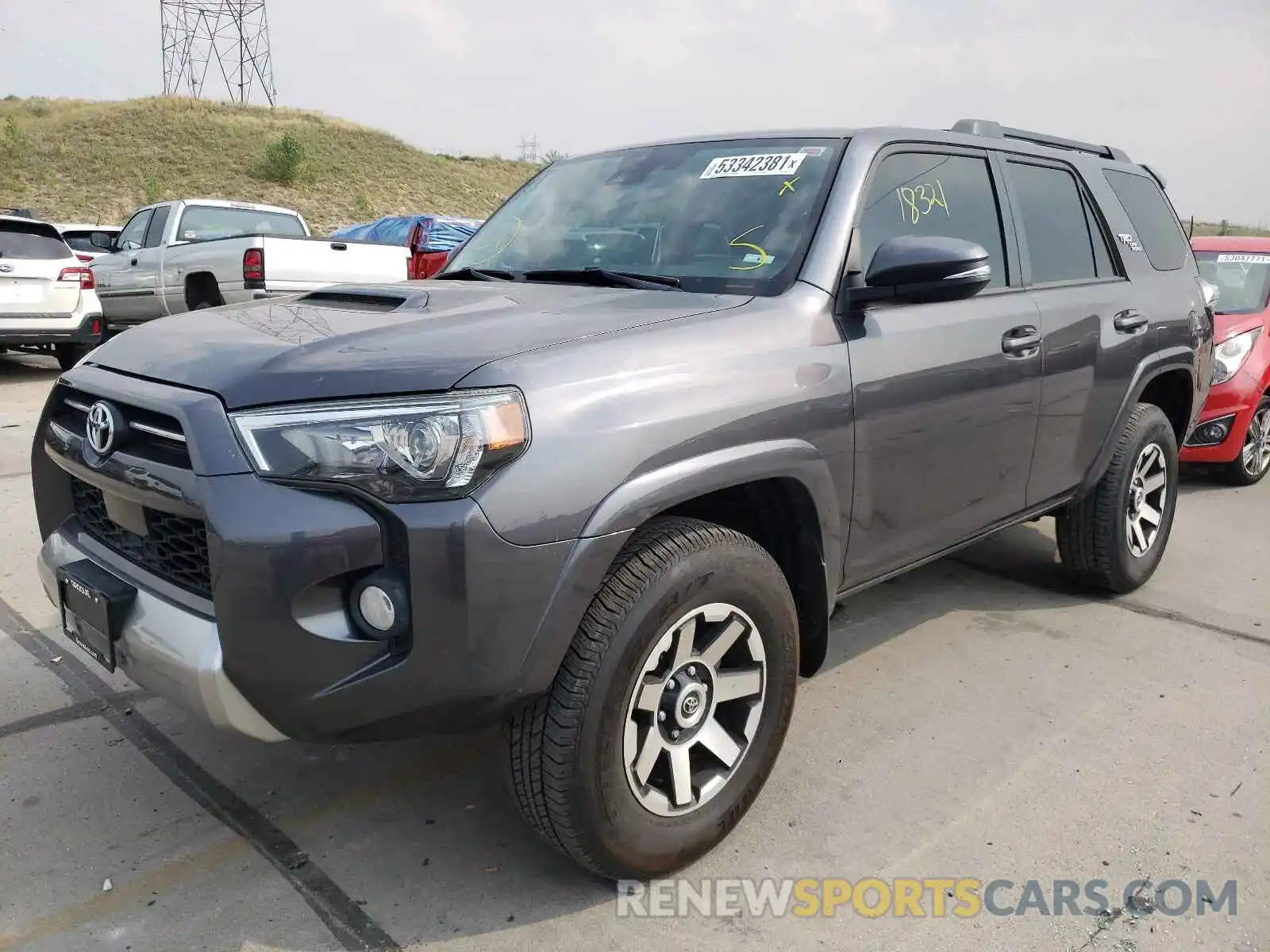 2 Photograph of a damaged car JTEBU5JR4L5755873 TOYOTA 4RUNNER 2020