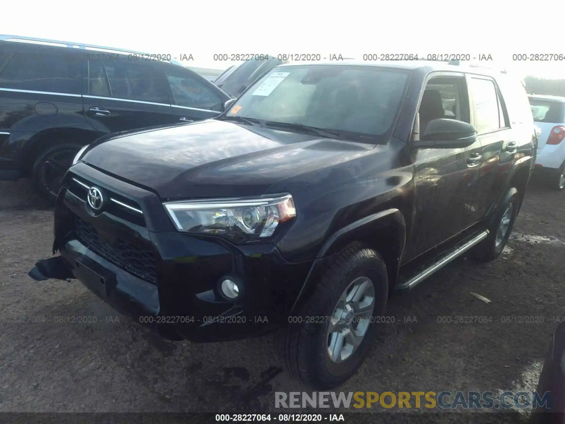 2 Photograph of a damaged car JTEBU5JR4L5757316 TOYOTA 4RUNNER 2020