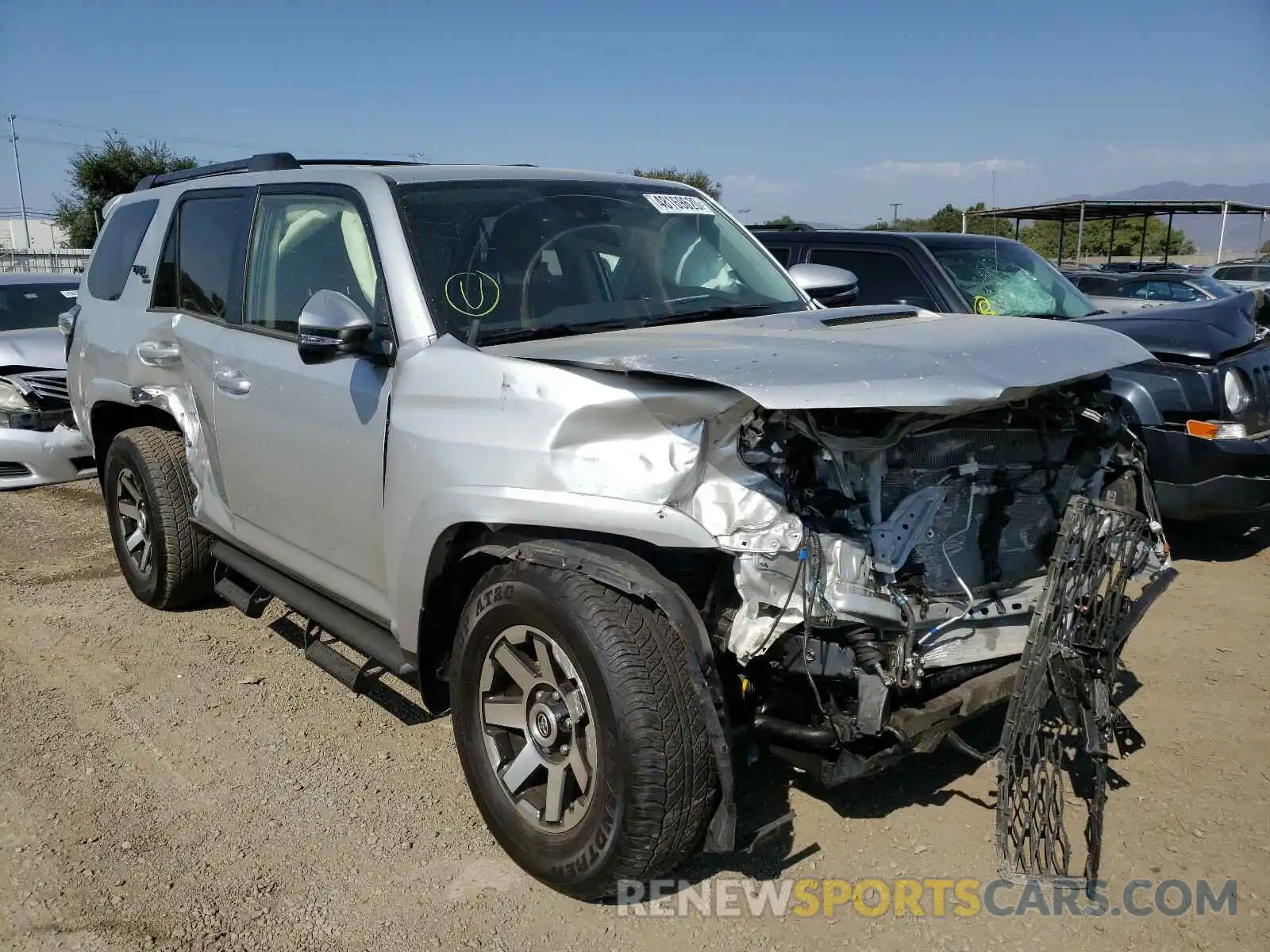 1 Photograph of a damaged car JTEBU5JR4L5758269 TOYOTA 4RUNNER 2020