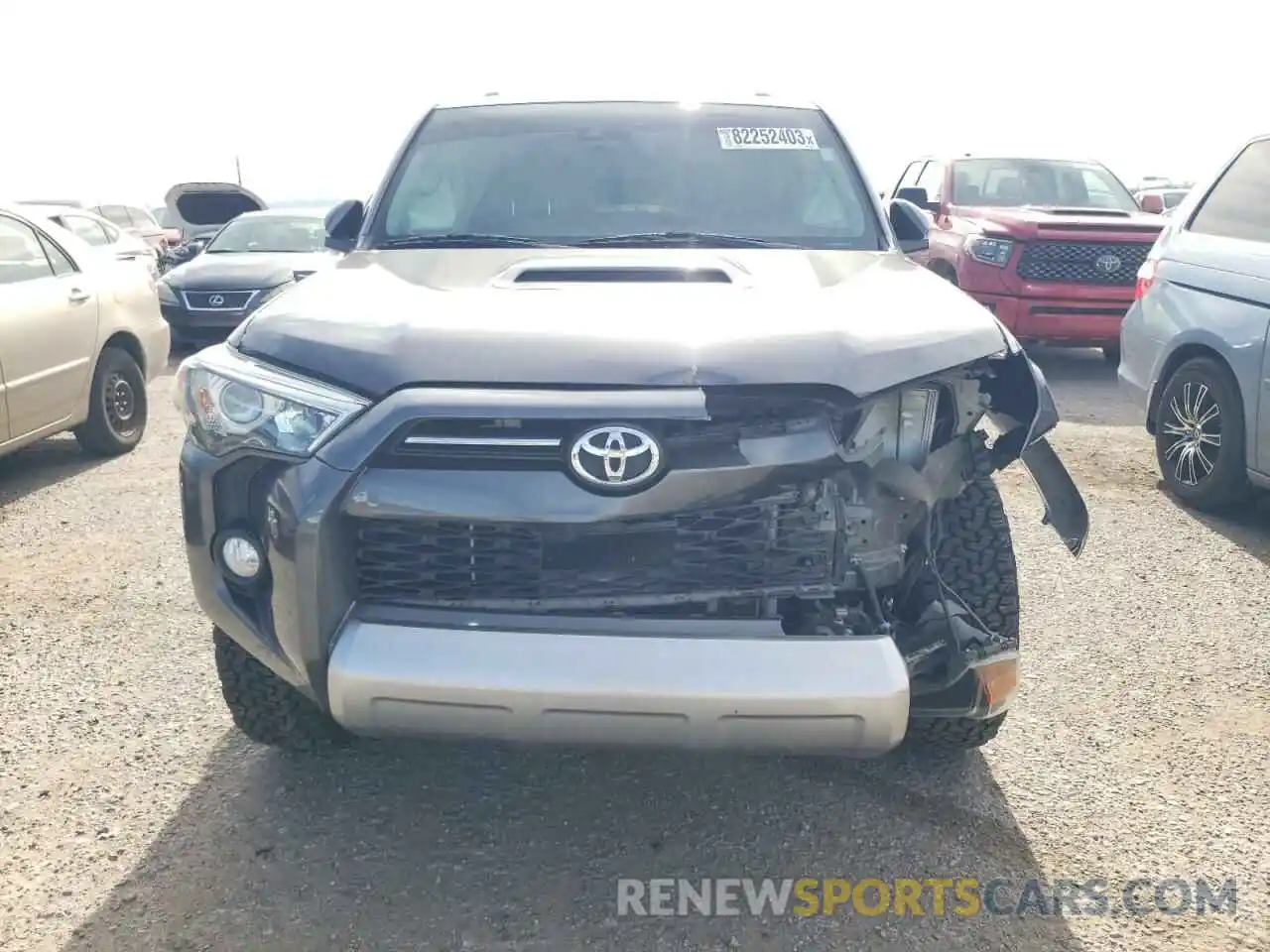 5 Photograph of a damaged car JTEBU5JR4L5763536 TOYOTA 4RUNNER 2020