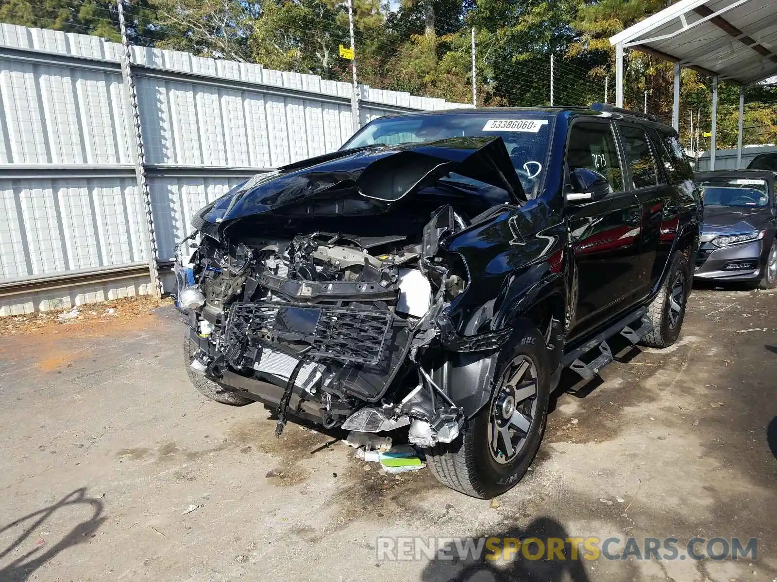 2 Photograph of a damaged car JTEBU5JR4L5764864 TOYOTA 4RUNNER 2020