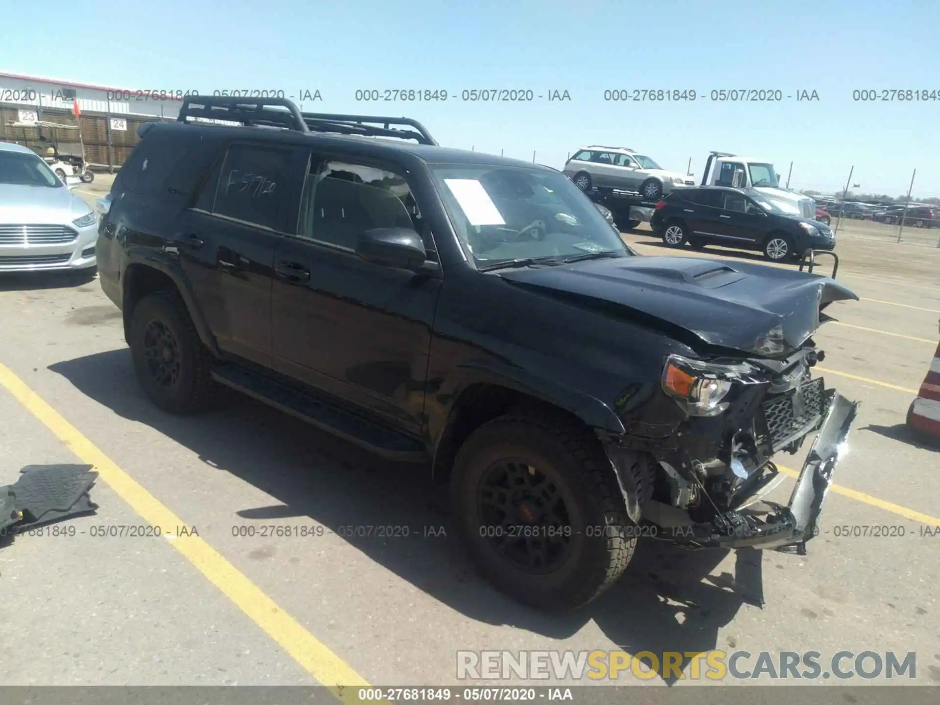 1 Photograph of a damaged car JTEBU5JR4L5767229 TOYOTA 4RUNNER 2020