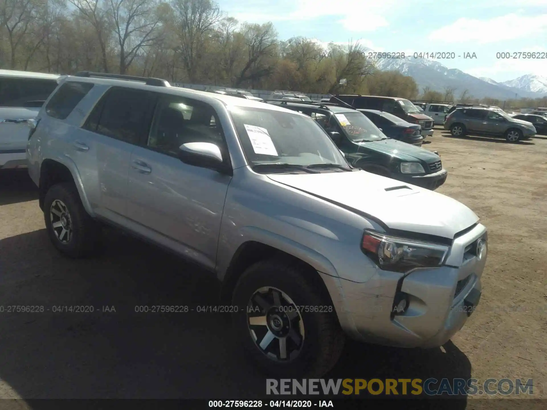 1 Photograph of a damaged car JTEBU5JR4L5775265 TOYOTA 4RUNNER 2020