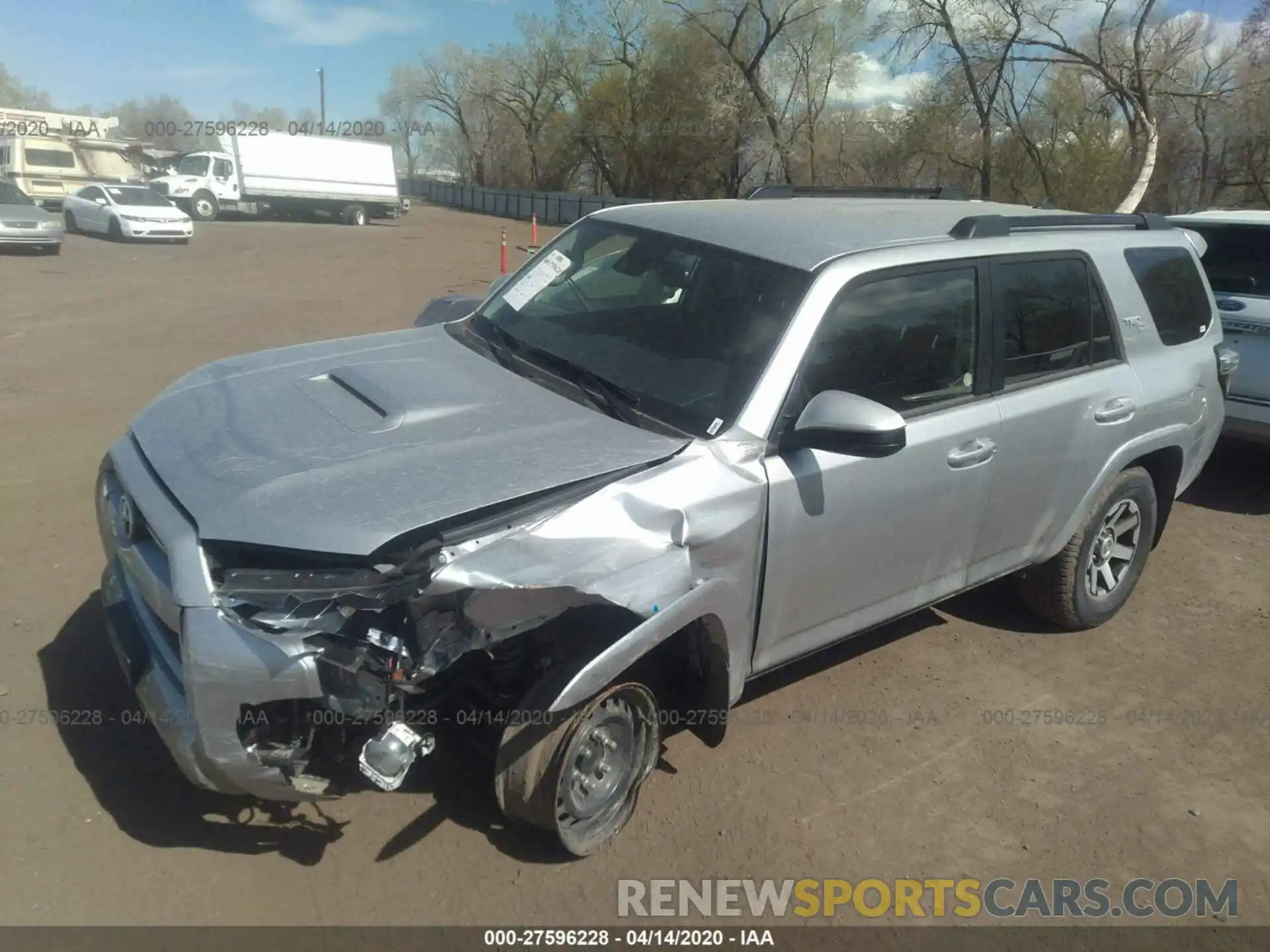 2 Photograph of a damaged car JTEBU5JR4L5775265 TOYOTA 4RUNNER 2020