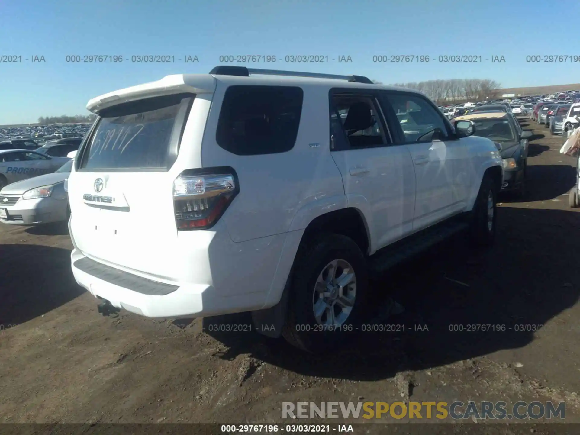 4 Photograph of a damaged car JTEBU5JR4L5786847 TOYOTA 4RUNNER 2020