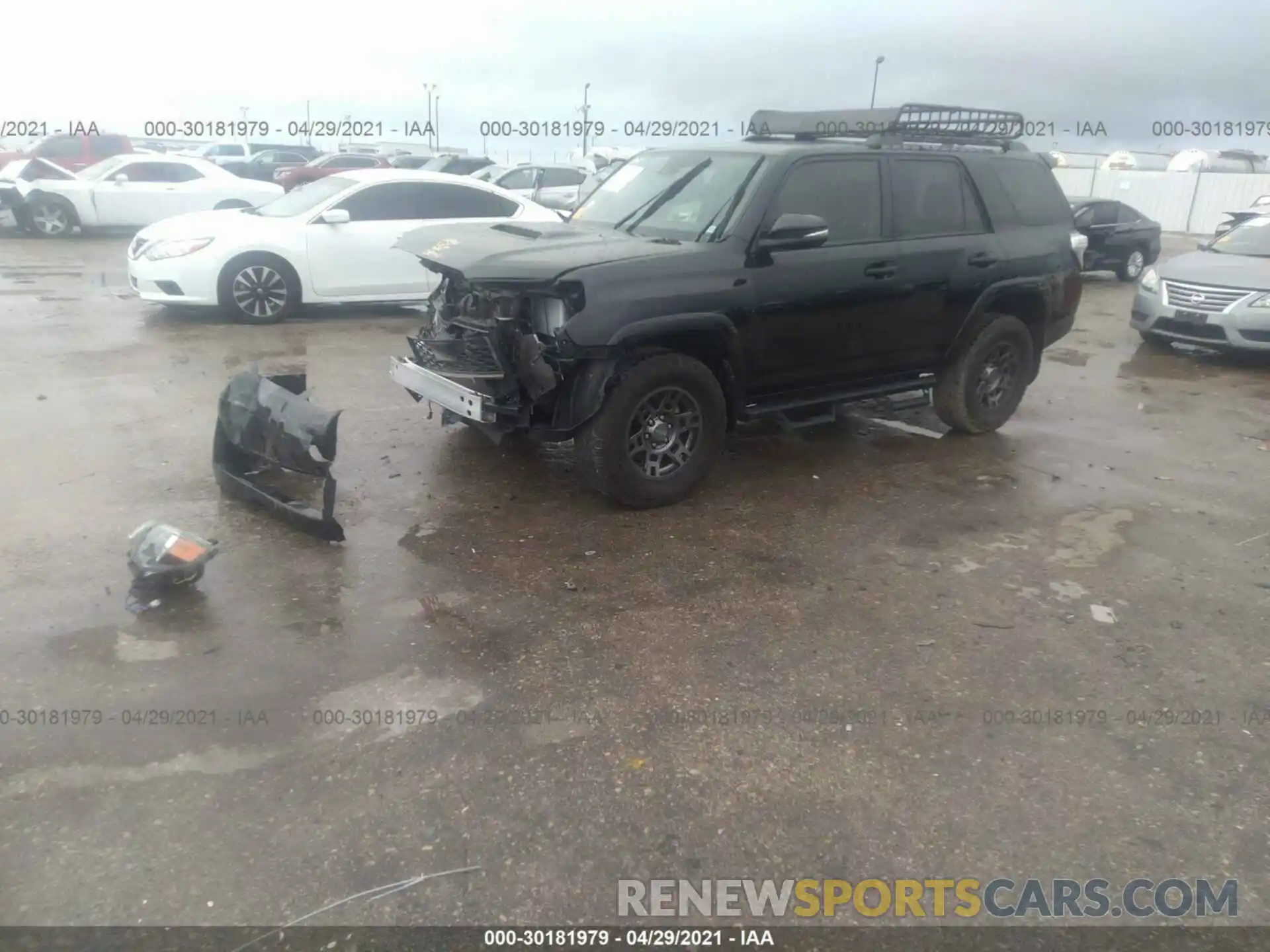 2 Photograph of a damaged car JTEBU5JR4L5787433 TOYOTA 4RUNNER 2020