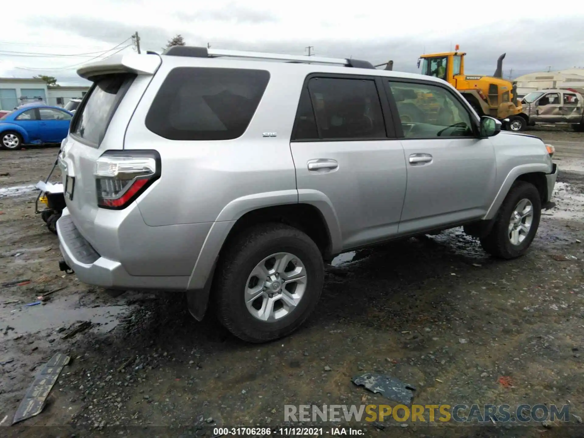 4 Фотография поврежденного автомобиля JTEBU5JR4L5790820 TOYOTA 4RUNNER 2020