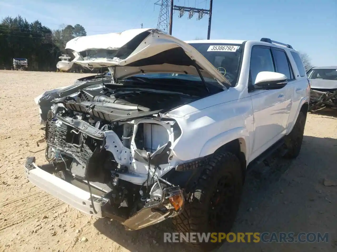 2 Photograph of a damaged car JTEBU5JR4L5796973 TOYOTA 4RUNNER 2020