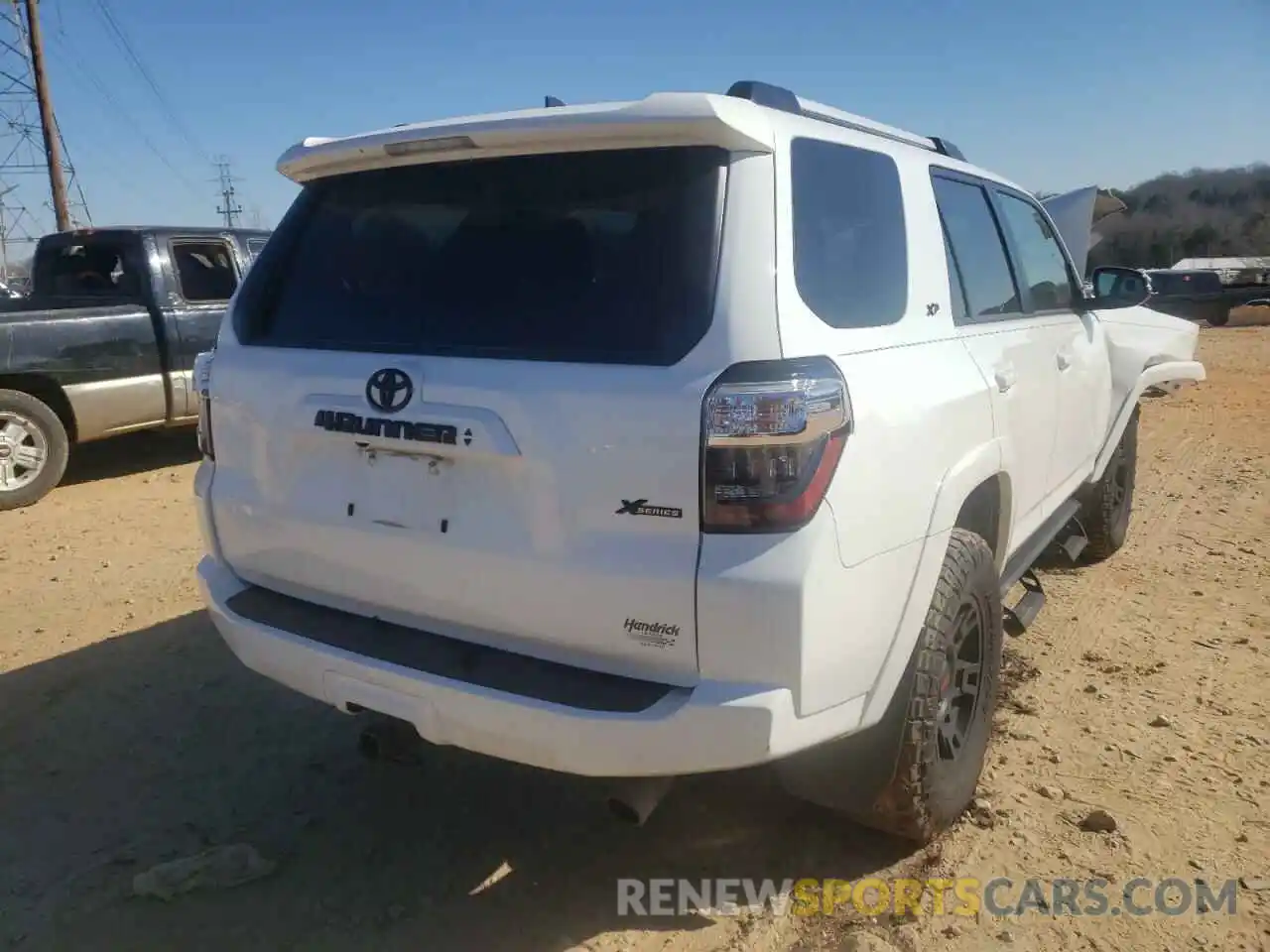 4 Photograph of a damaged car JTEBU5JR4L5796973 TOYOTA 4RUNNER 2020