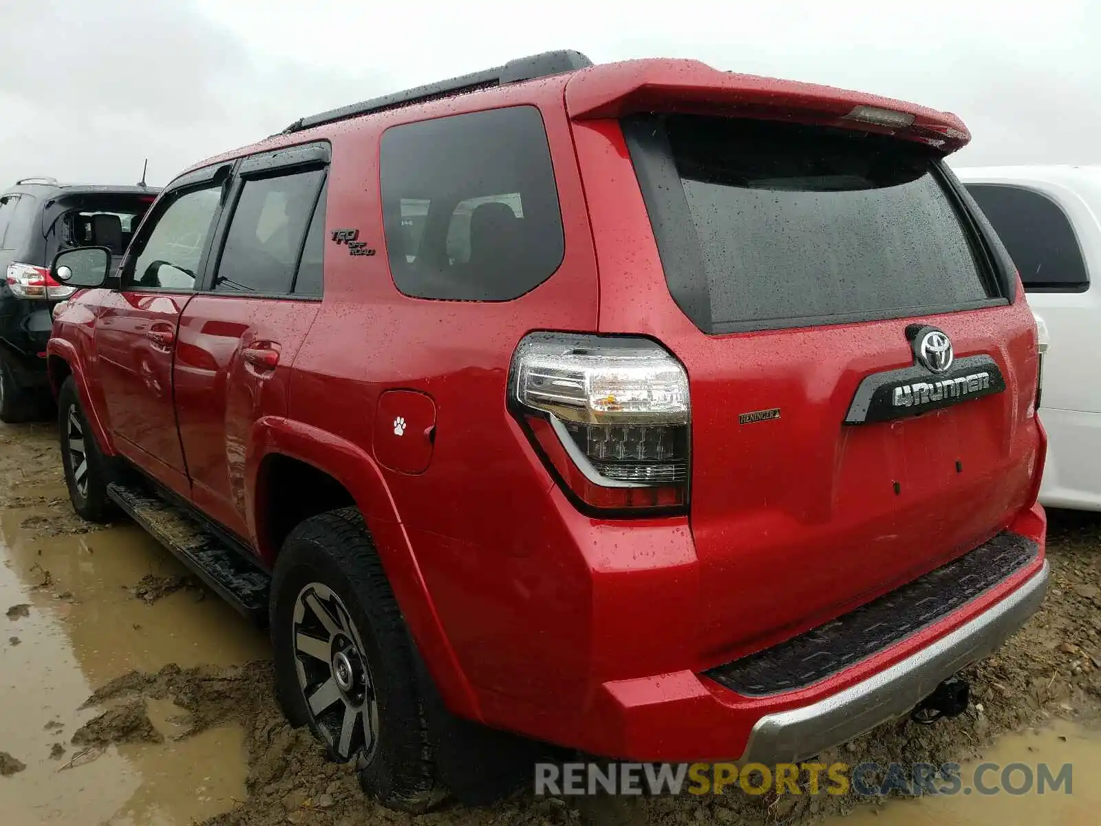 3 Photograph of a damaged car JTEBU5JR4L5797184 TOYOTA 4RUNNER 2020