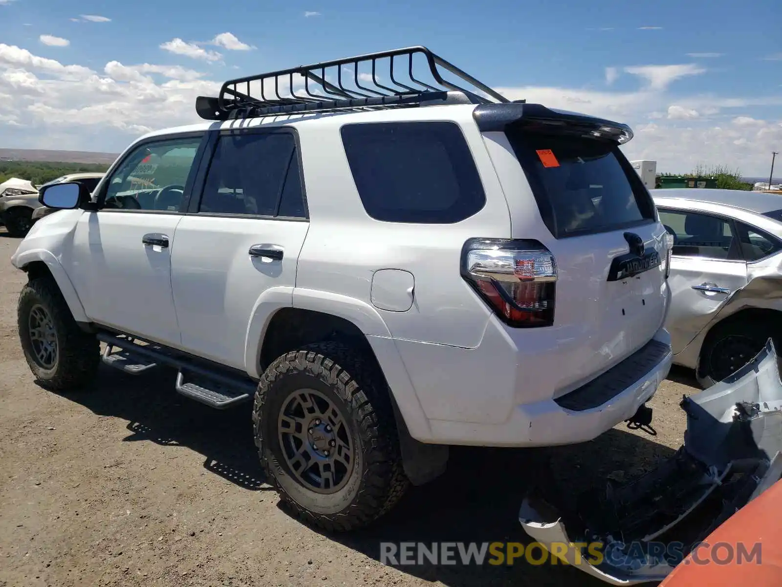 3 Photograph of a damaged car JTEBU5JR4L5800486 TOYOTA 4RUNNER 2020