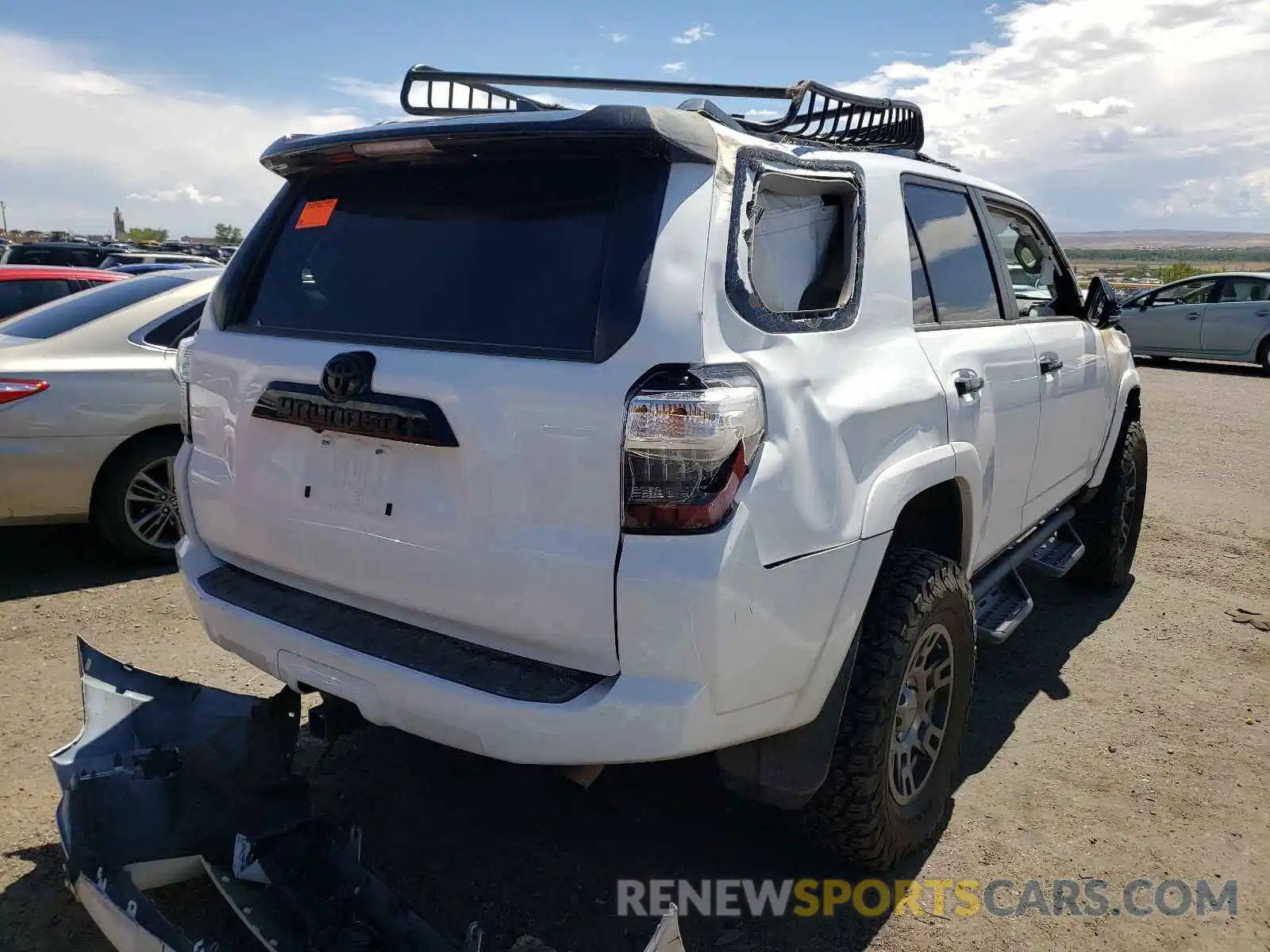 4 Photograph of a damaged car JTEBU5JR4L5800486 TOYOTA 4RUNNER 2020