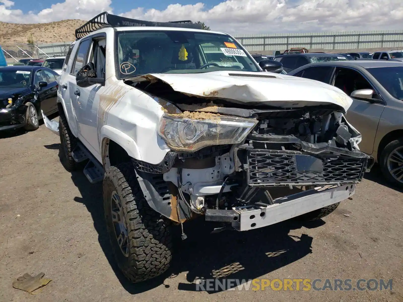 9 Photograph of a damaged car JTEBU5JR4L5800486 TOYOTA 4RUNNER 2020