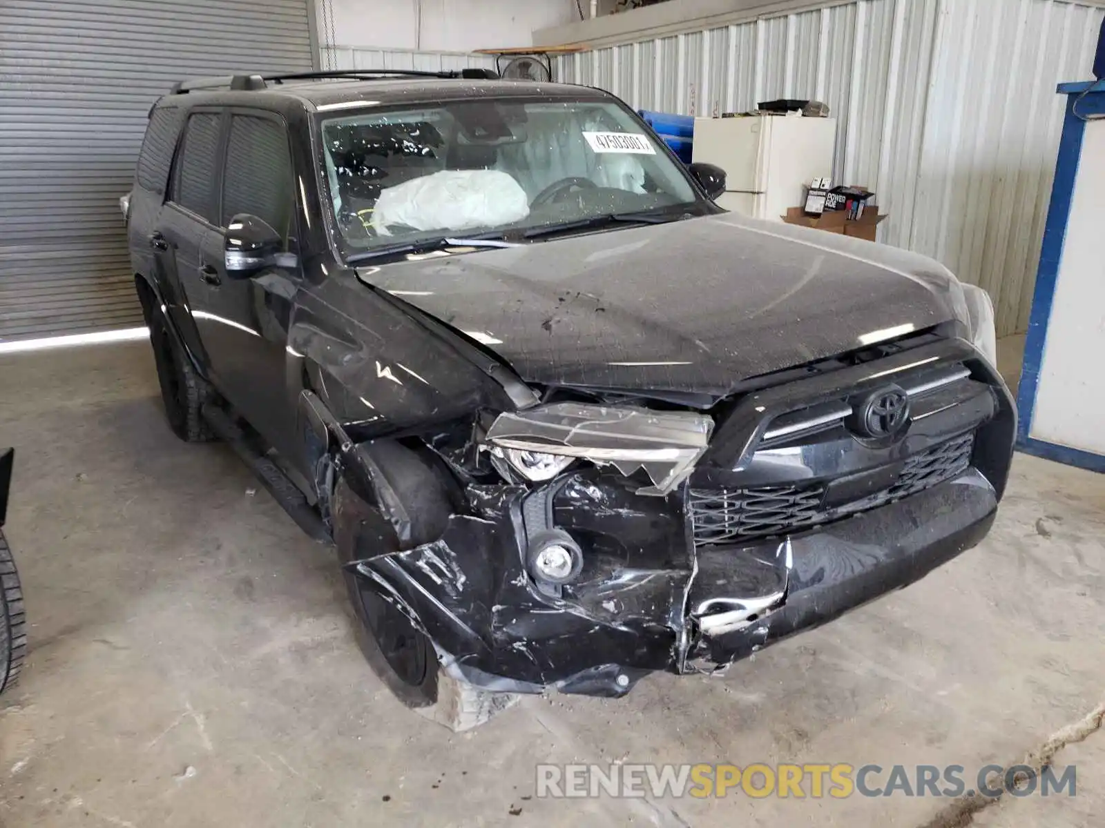 1 Photograph of a damaged car JTEBU5JR4L5800553 TOYOTA 4RUNNER 2020