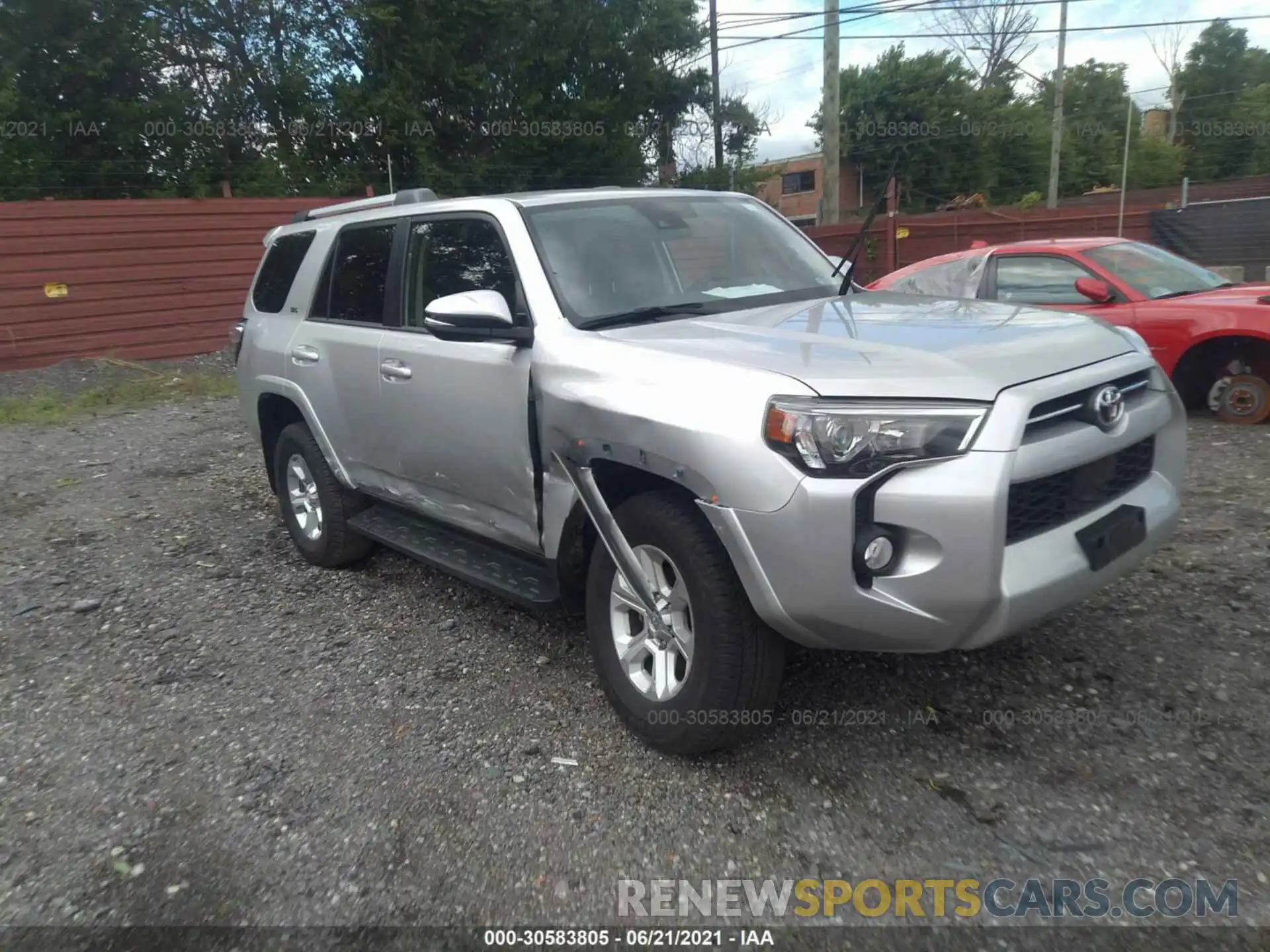 1 Photograph of a damaged car JTEBU5JR4L5801315 TOYOTA 4RUNNER 2020