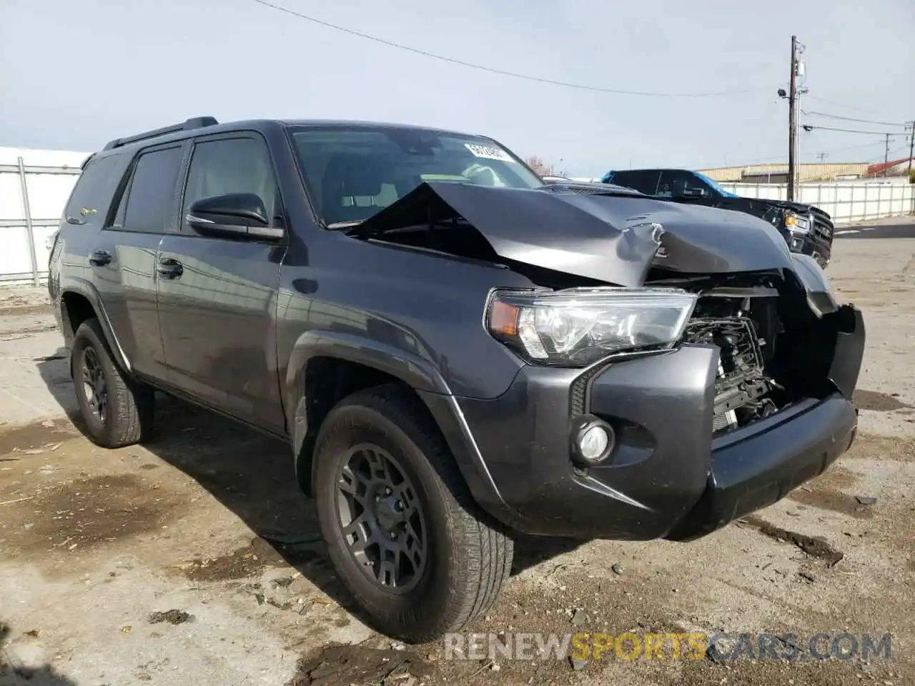 1 Photograph of a damaged car JTEBU5JR4L5804604 TOYOTA 4RUNNER 2020