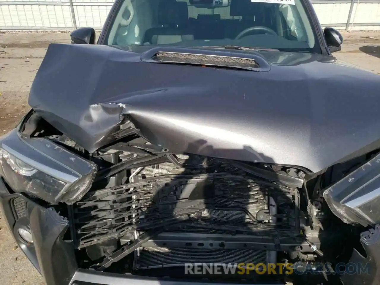 7 Photograph of a damaged car JTEBU5JR4L5804604 TOYOTA 4RUNNER 2020