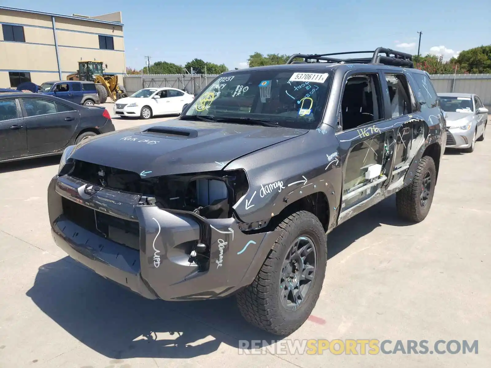 2 Photograph of a damaged car JTEBU5JR4L5808152 TOYOTA 4RUNNER 2020