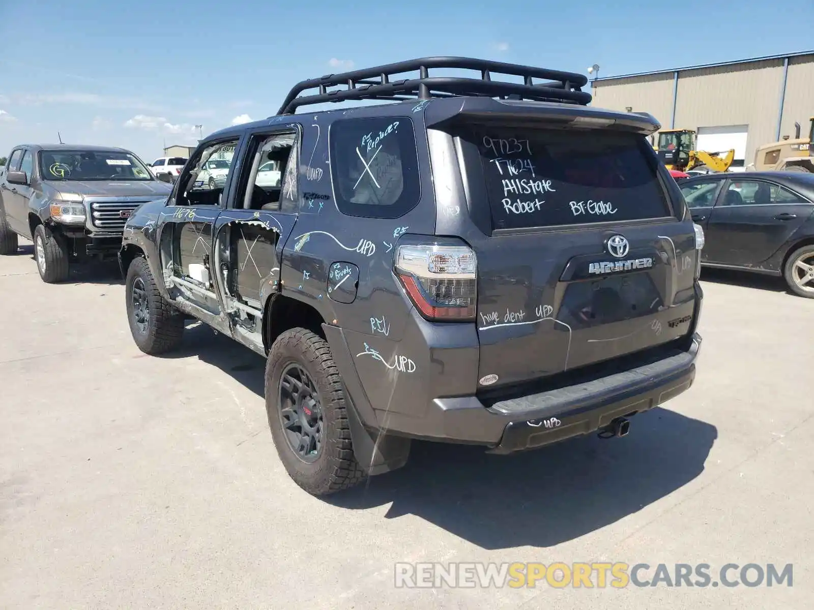 3 Photograph of a damaged car JTEBU5JR4L5808152 TOYOTA 4RUNNER 2020