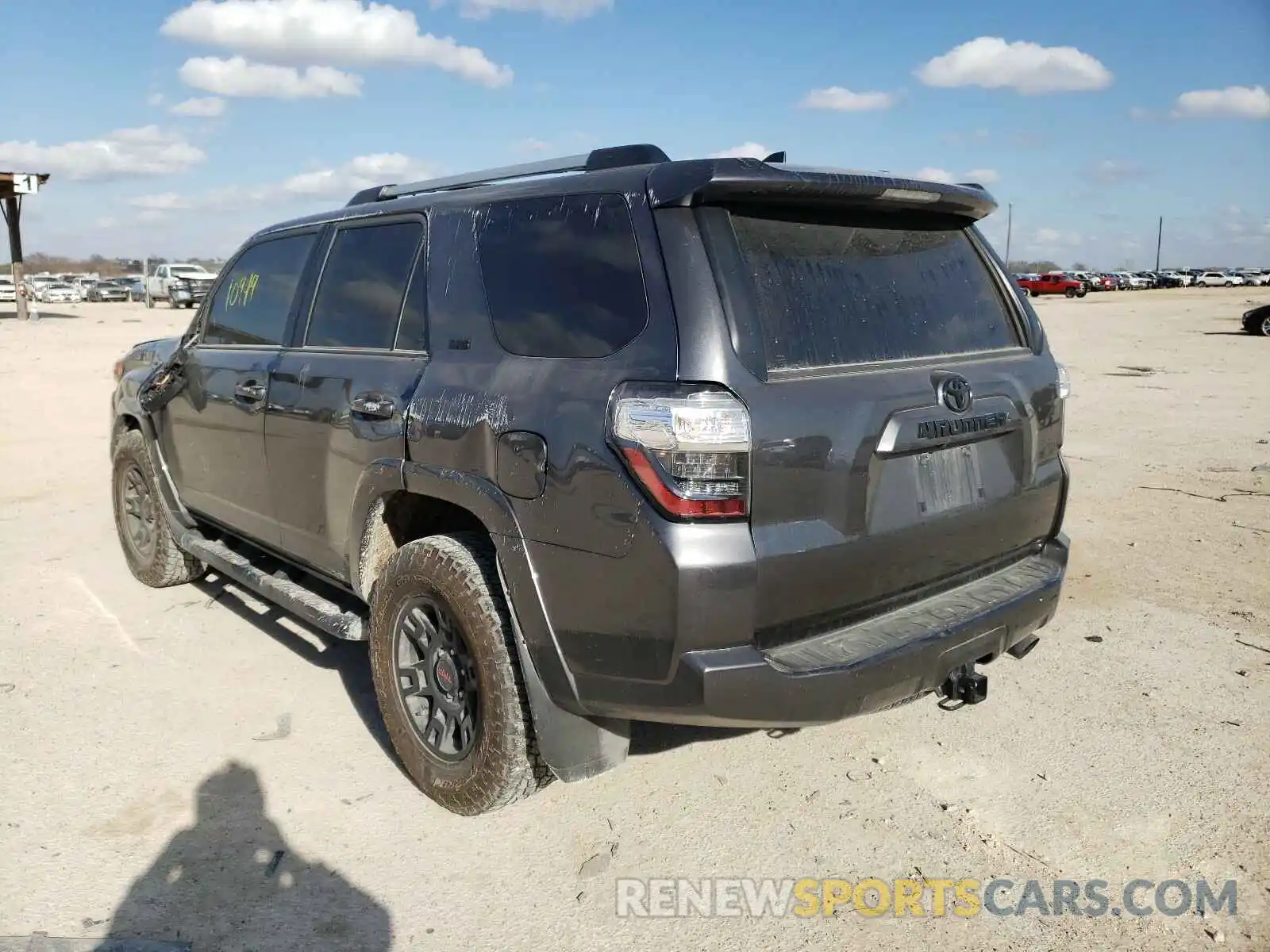 3 Photograph of a damaged car JTEBU5JR4L5812122 TOYOTA 4RUNNER 2020