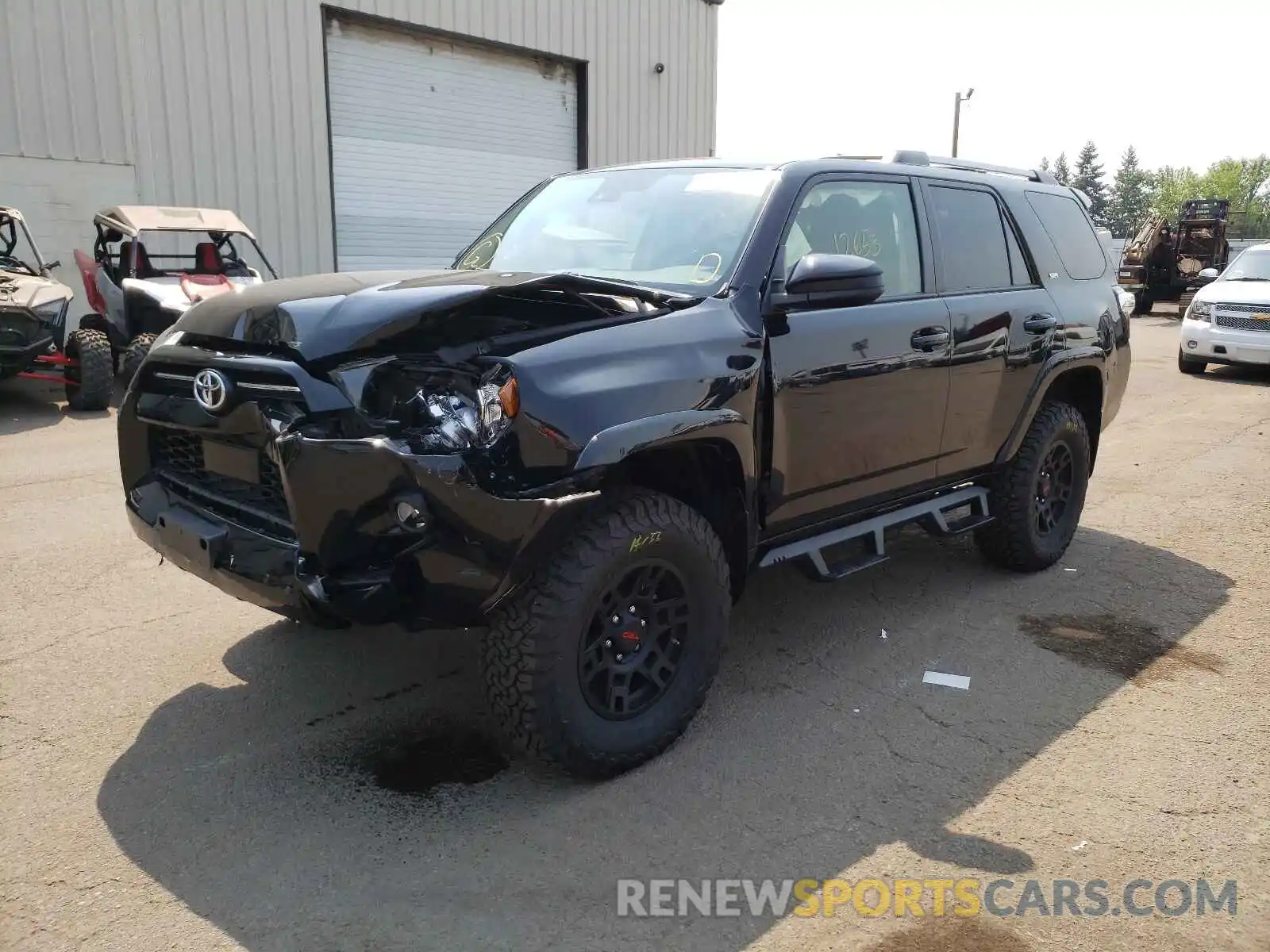 2 Photograph of a damaged car JTEBU5JR4L5814338 TOYOTA 4RUNNER 2020