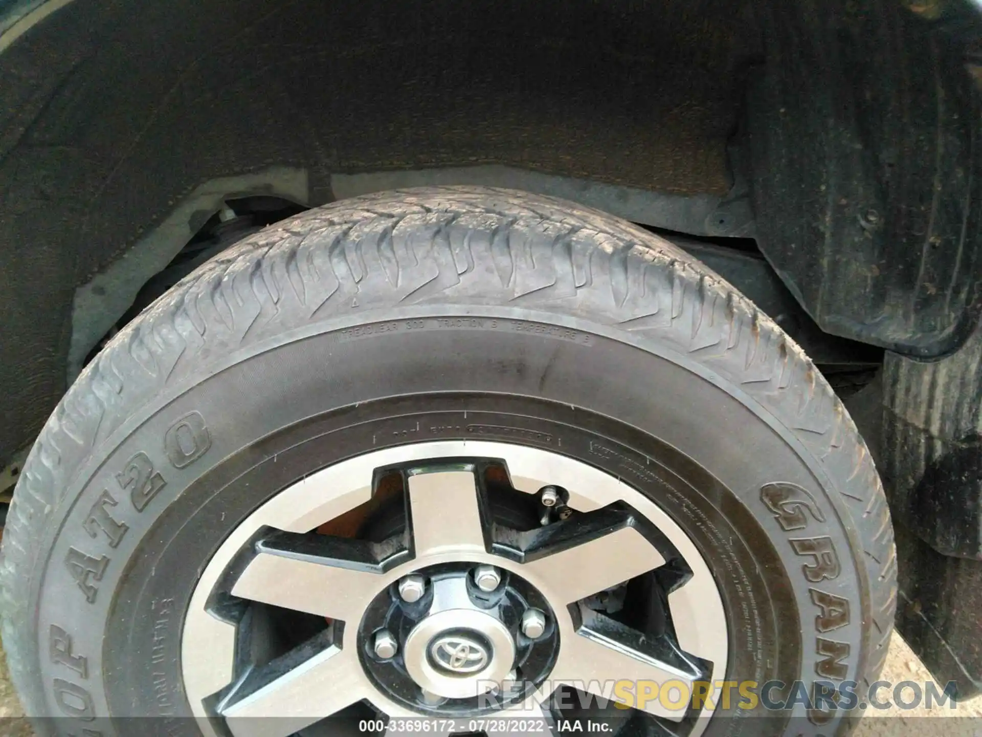 14 Фотография поврежденного автомобиля JTEBU5JR4L5818115 TOYOTA 4RUNNER 2020