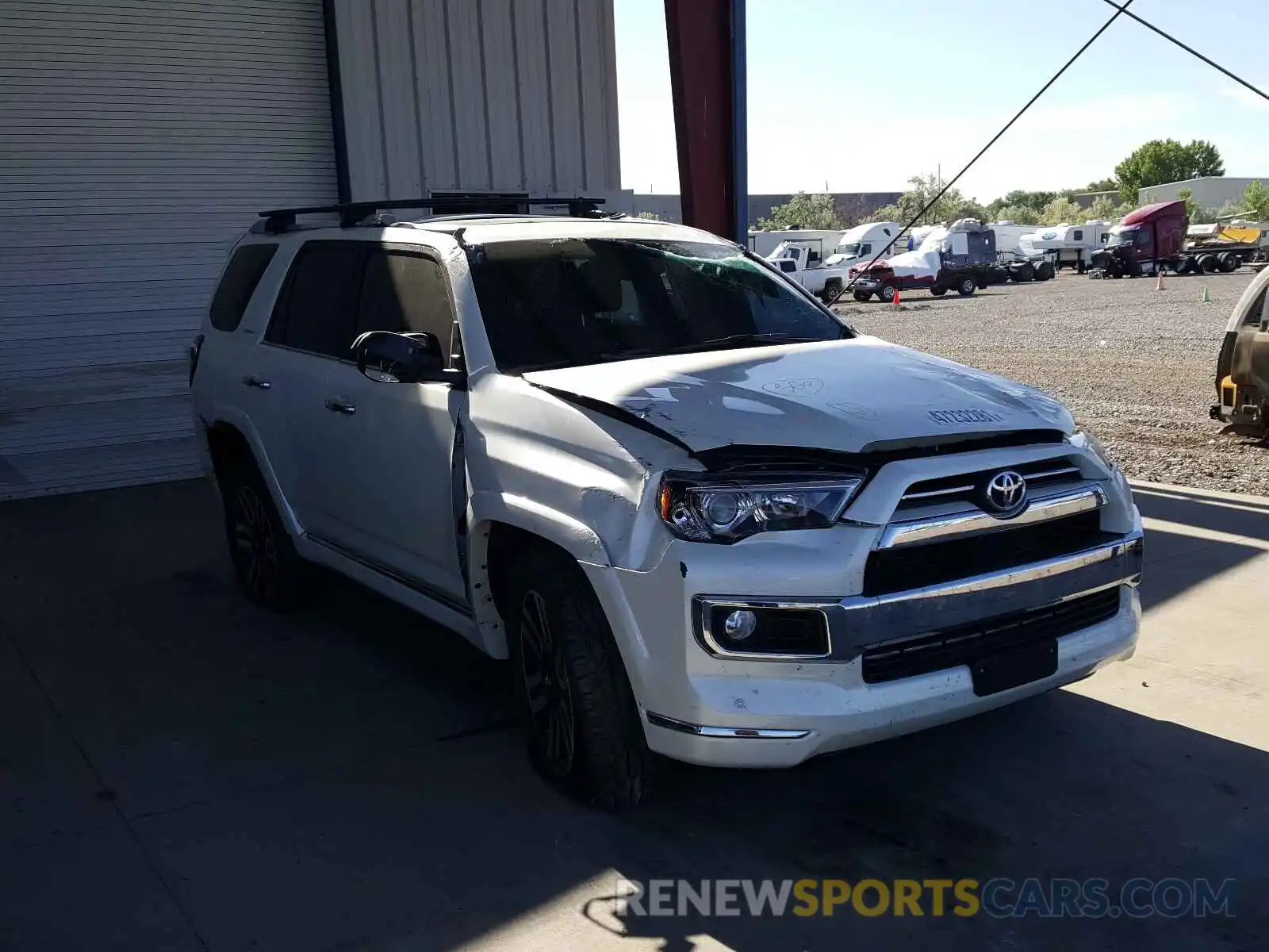 1 Photograph of a damaged car JTEBU5JR4L5826537 TOYOTA 4RUNNER 2020