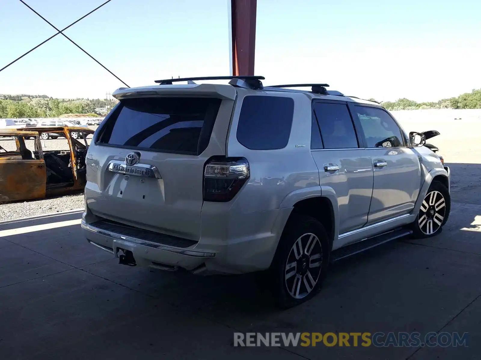 4 Photograph of a damaged car JTEBU5JR4L5826537 TOYOTA 4RUNNER 2020