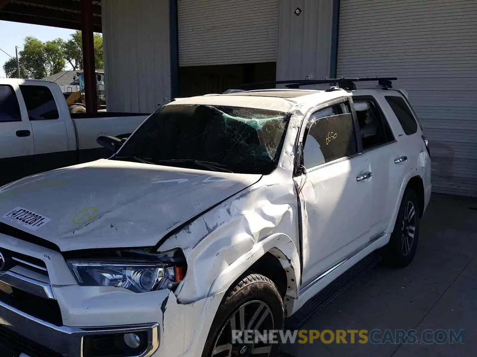 9 Photograph of a damaged car JTEBU5JR4L5826537 TOYOTA 4RUNNER 2020