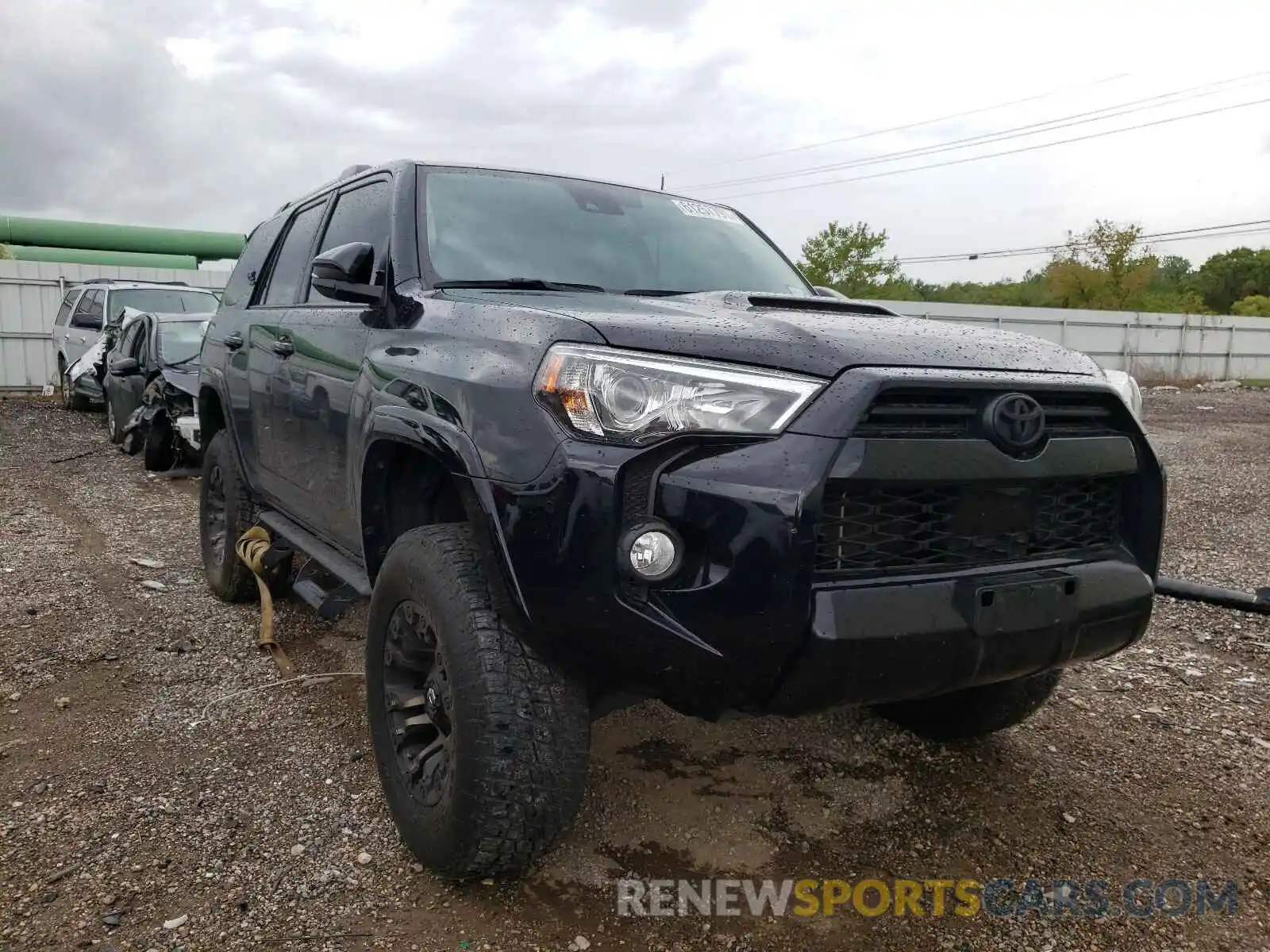 1 Photograph of a damaged car JTEBU5JR4L5832595 TOYOTA 4RUNNER 2020