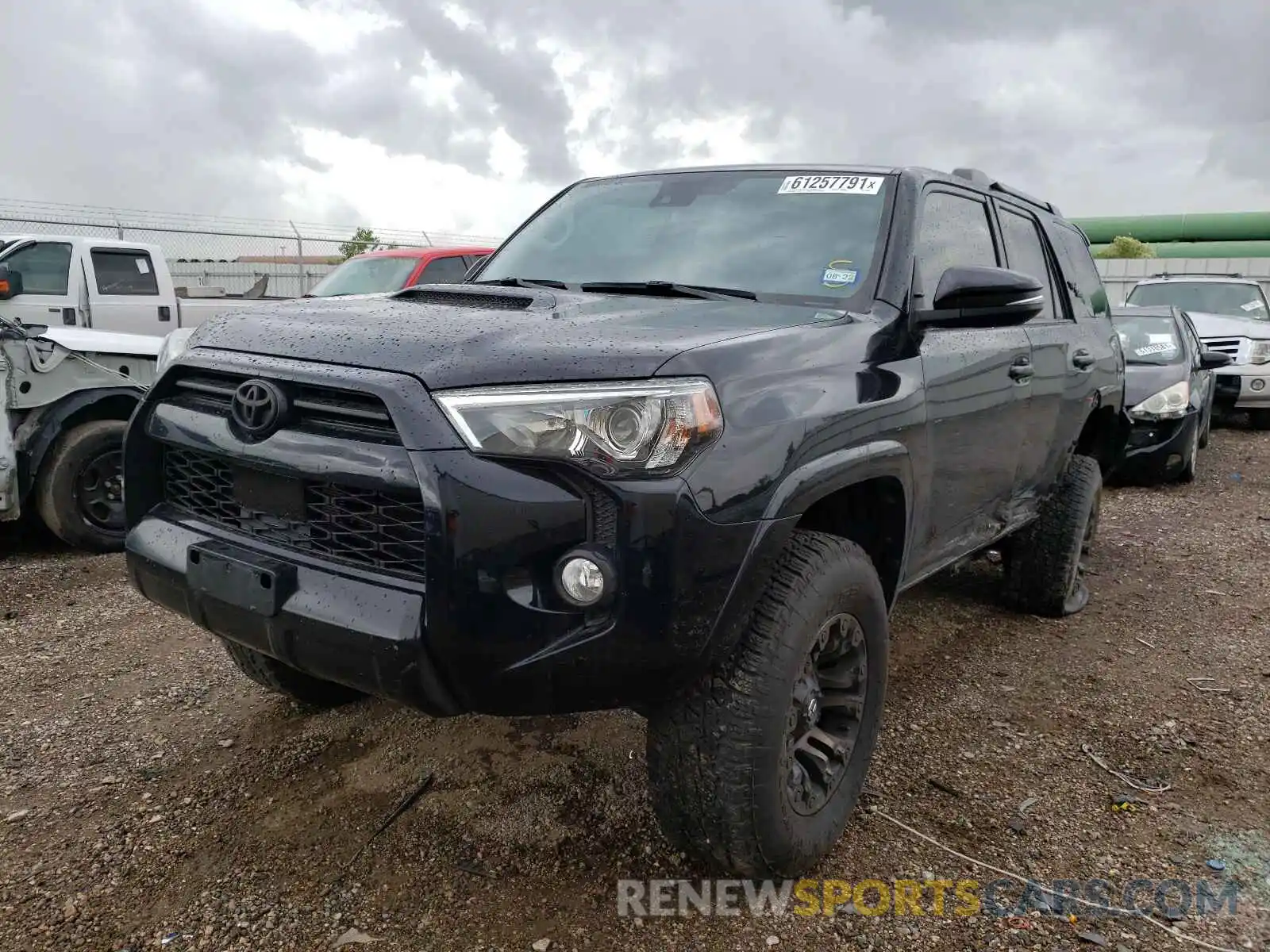 2 Photograph of a damaged car JTEBU5JR4L5832595 TOYOTA 4RUNNER 2020