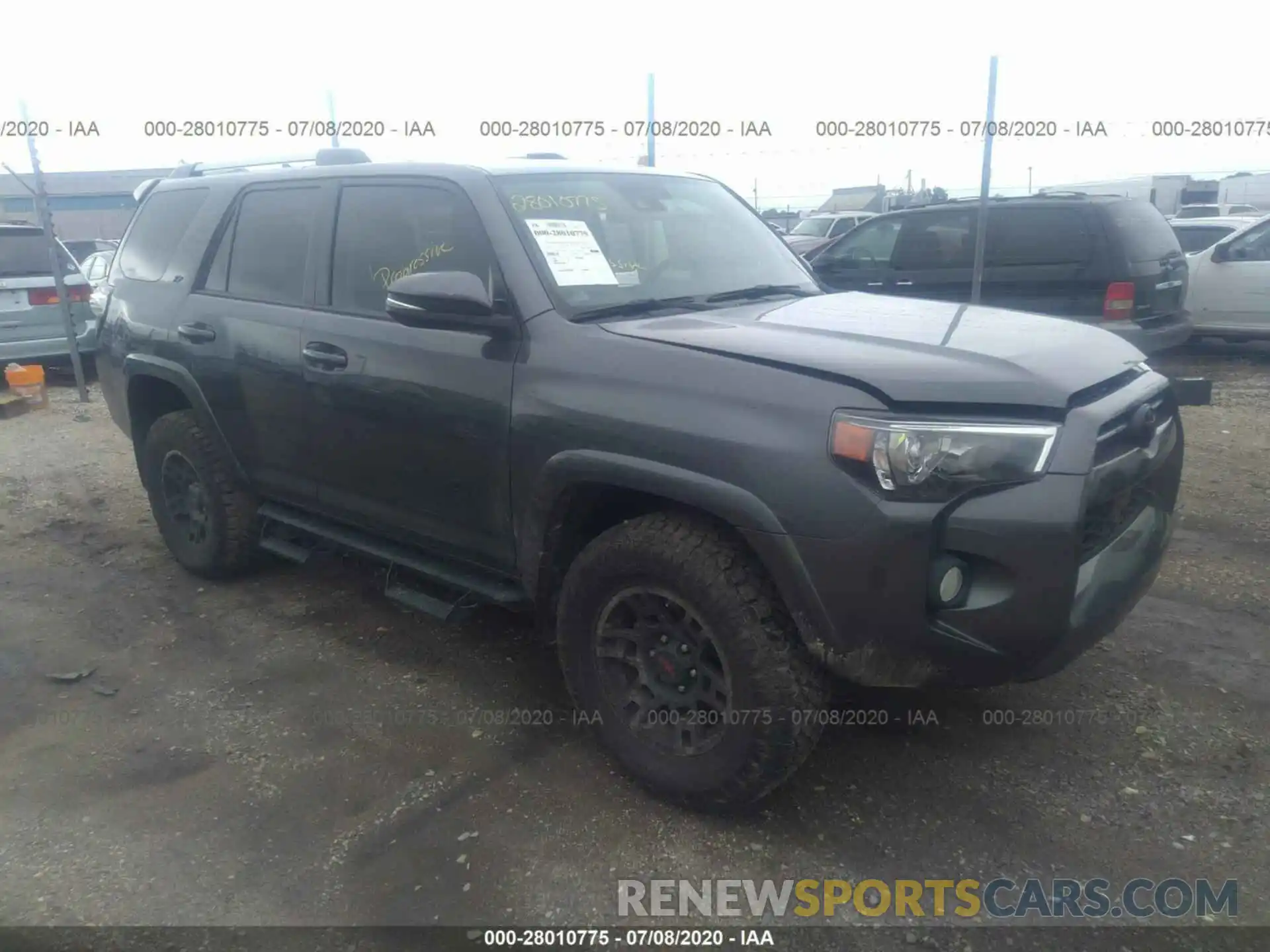 1 Фотография поврежденного автомобиля JTEBU5JR5L5738452 TOYOTA 4RUNNER 2020