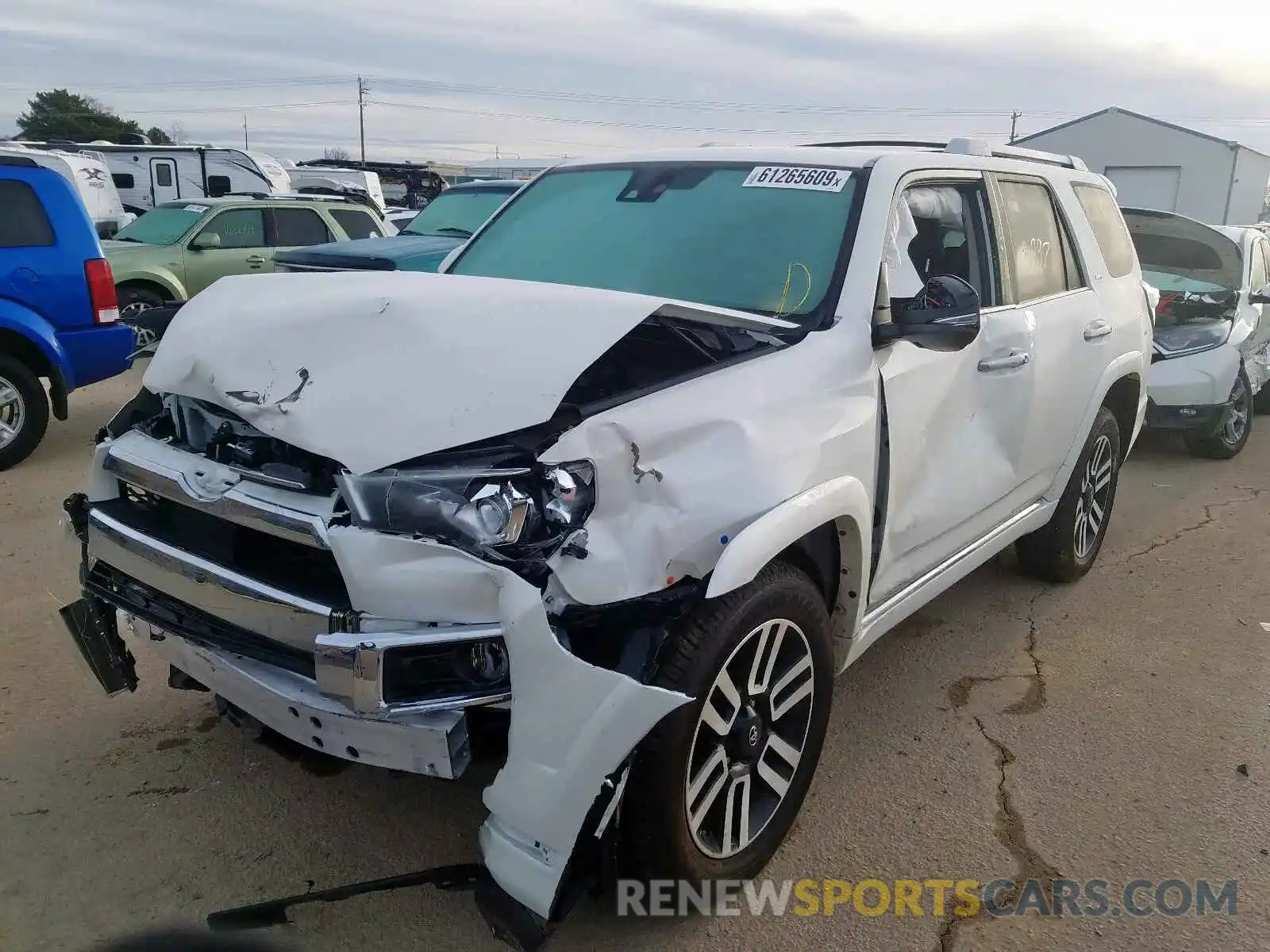 2 Photograph of a damaged car JTEBU5JR5L5742274 TOYOTA 4RUNNER 2020