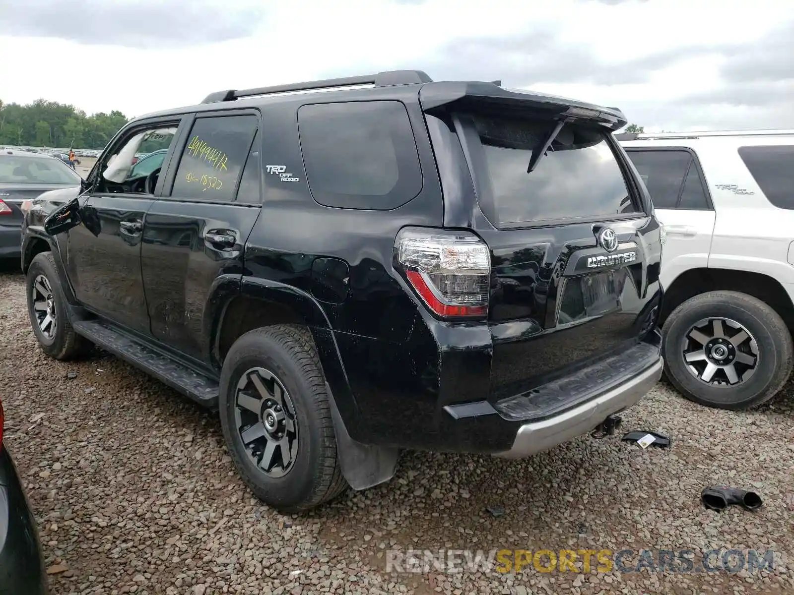 3 Photograph of a damaged car JTEBU5JR5L5754408 TOYOTA 4RUNNER 2020