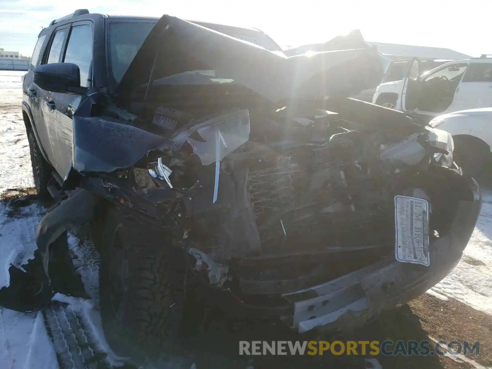 9 Photograph of a damaged car JTEBU5JR5L5757616 TOYOTA 4RUNNER 2020