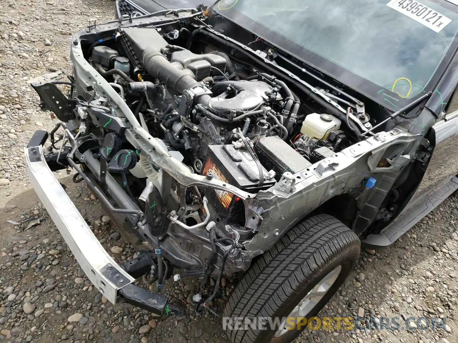 10 Photograph of a damaged car JTEBU5JR5L5758247 TOYOTA 4RUNNER 2020