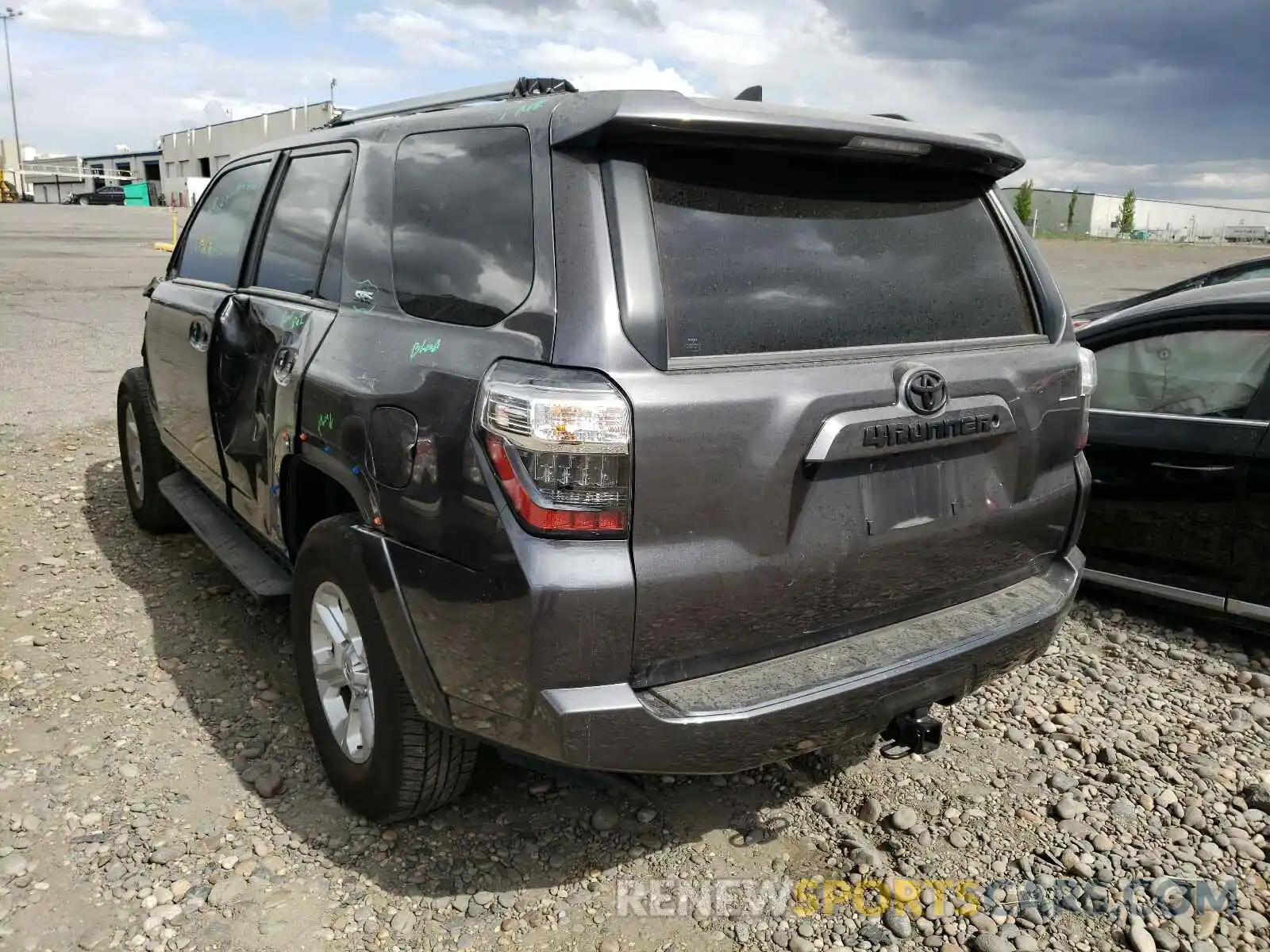 3 Фотография поврежденного автомобиля JTEBU5JR5L5758247 TOYOTA 4RUNNER 2020