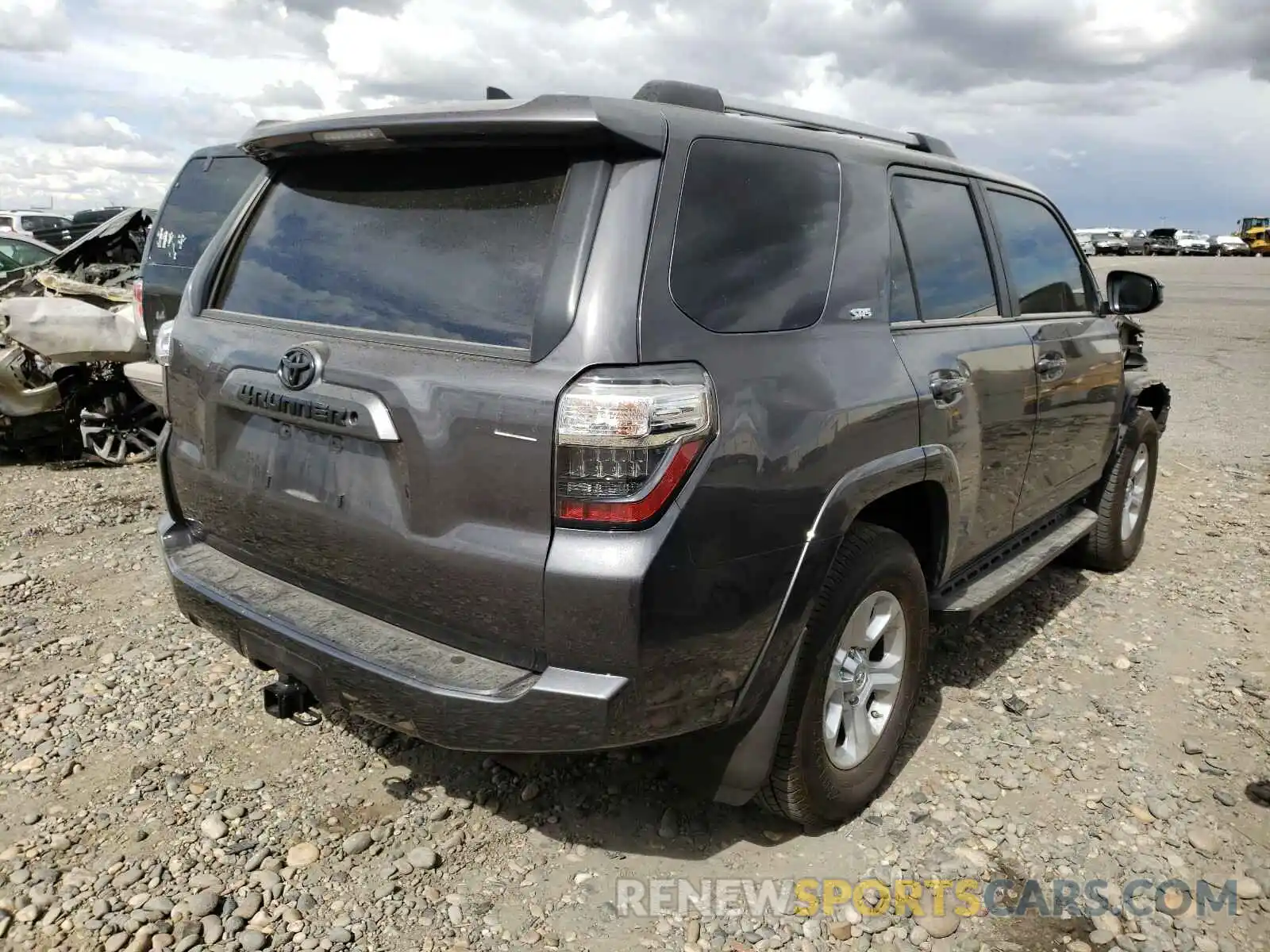 4 Фотография поврежденного автомобиля JTEBU5JR5L5758247 TOYOTA 4RUNNER 2020