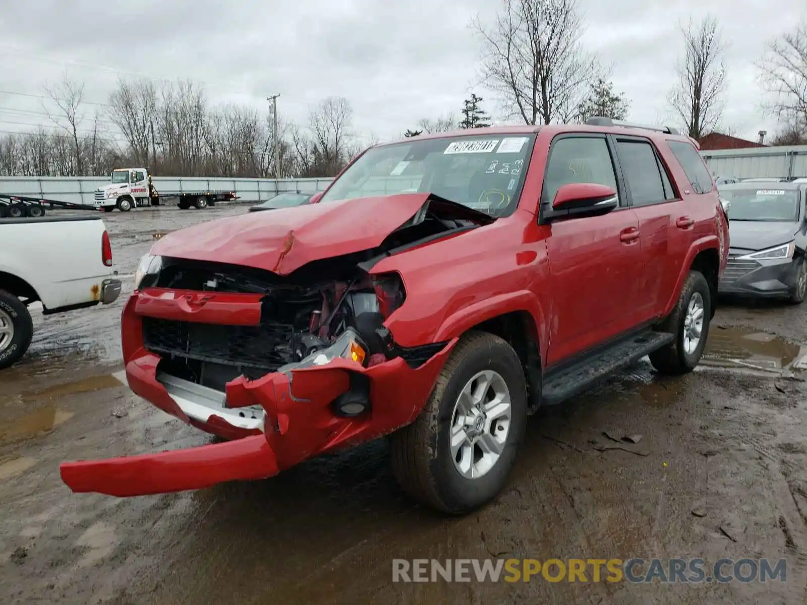 2 Photograph of a damaged car JTEBU5JR5L5758250 TOYOTA 4RUNNER 2020