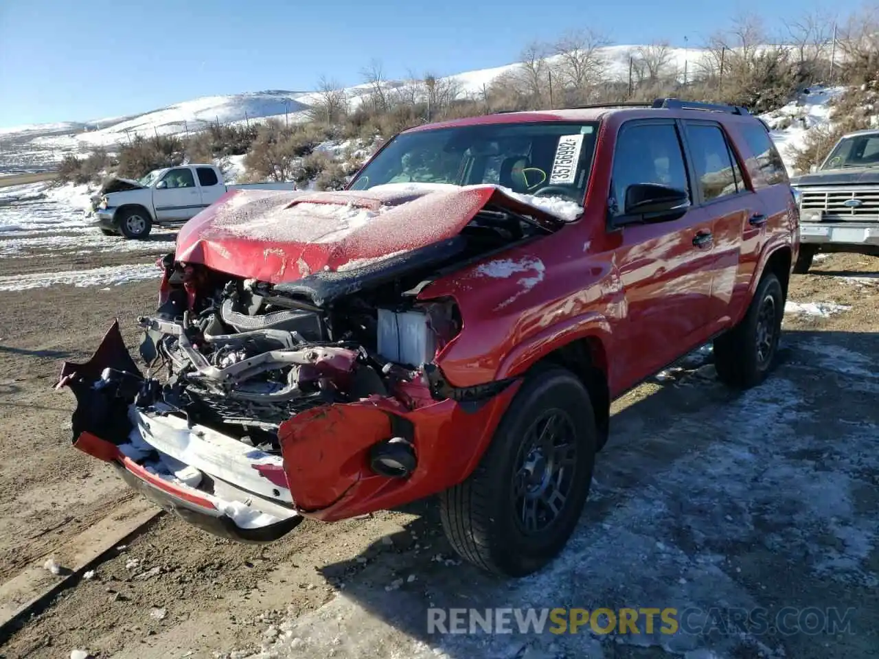 2 Photograph of a damaged car JTEBU5JR5L5768275 TOYOTA 4RUNNER 2020