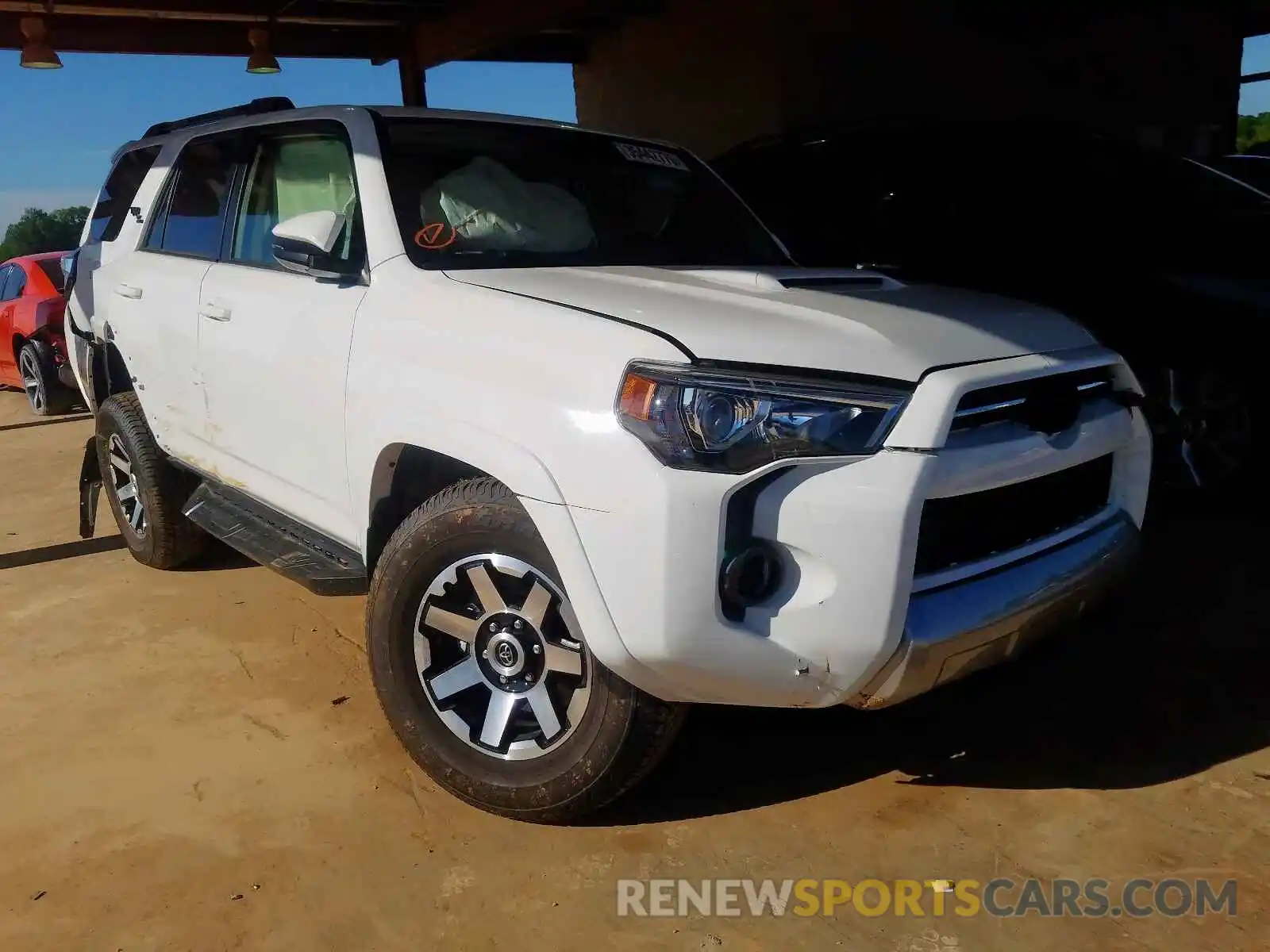 1 Photograph of a damaged car JTEBU5JR5L5769684 TOYOTA 4RUNNER 2020