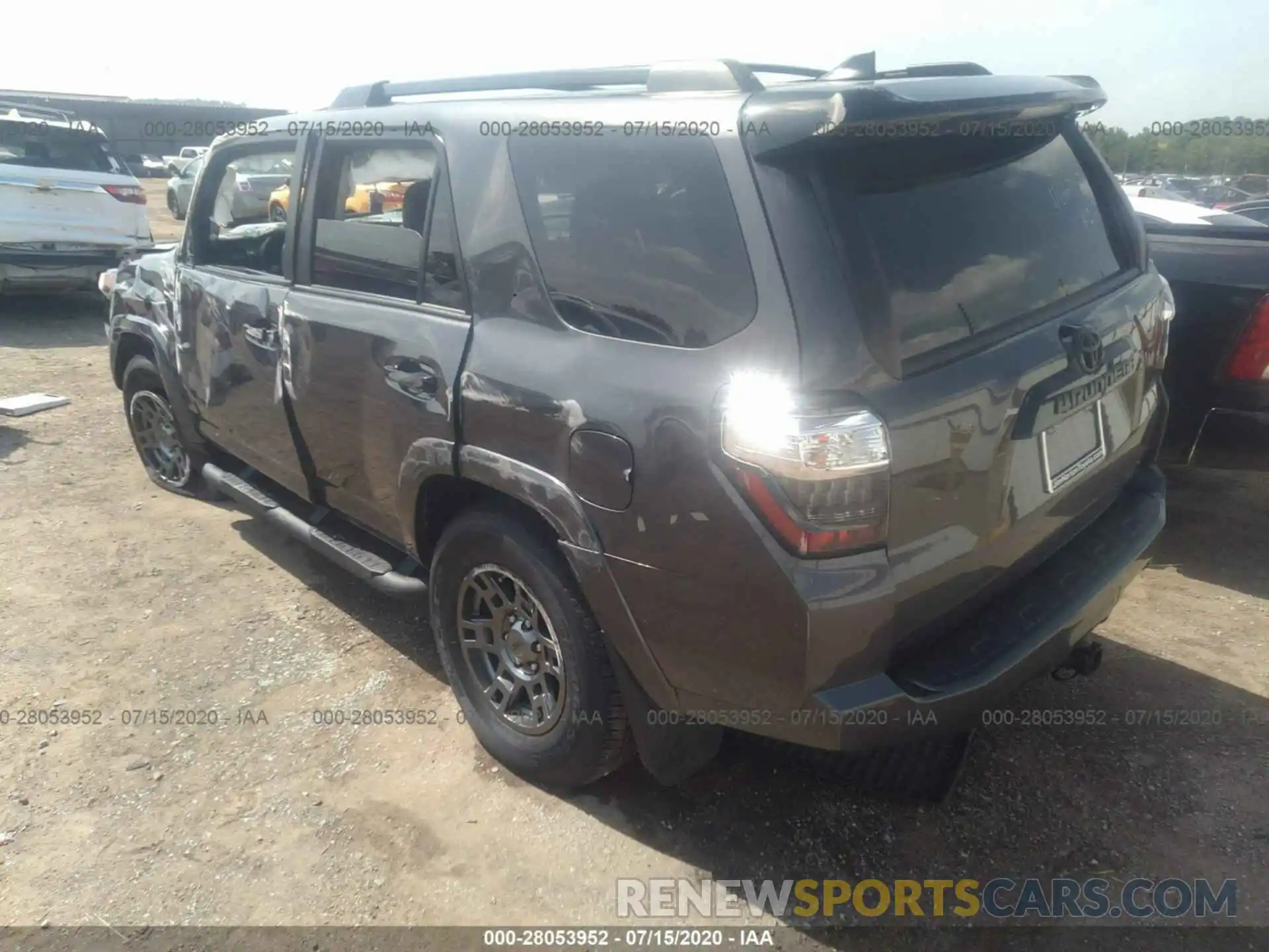 3 Photograph of a damaged car JTEBU5JR5L5775047 TOYOTA 4RUNNER 2020