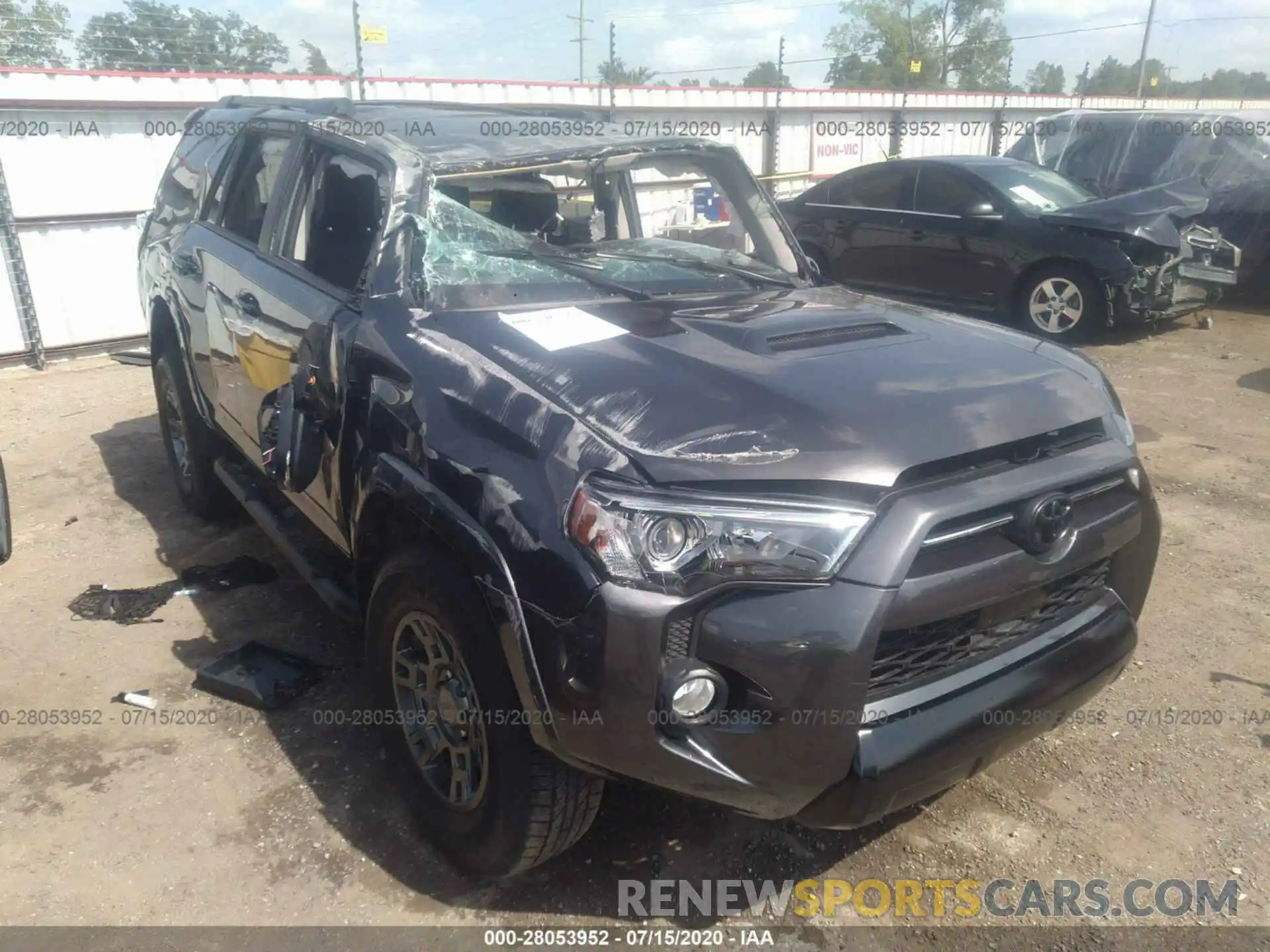 6 Photograph of a damaged car JTEBU5JR5L5775047 TOYOTA 4RUNNER 2020