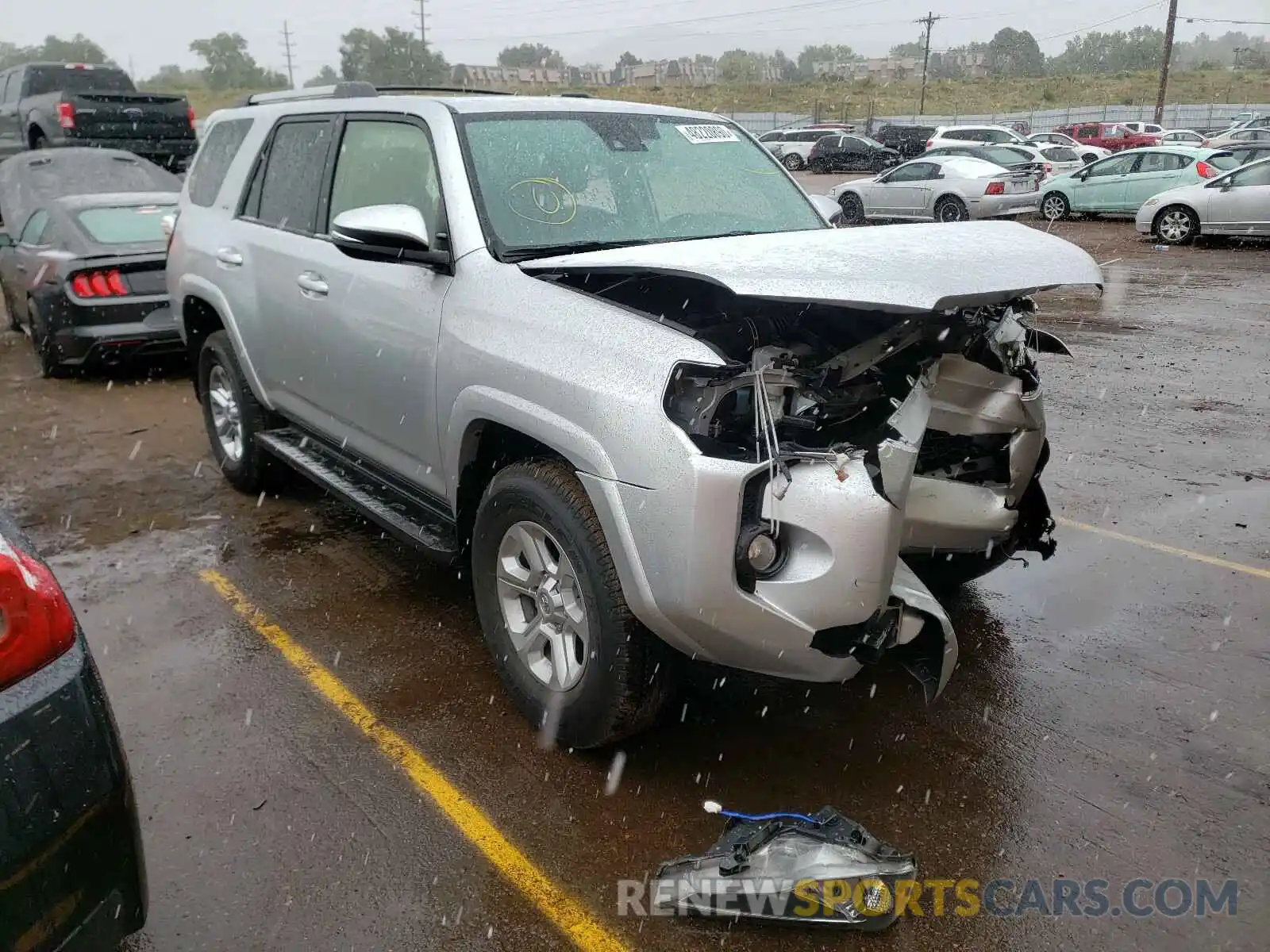 1 Photograph of a damaged car JTEBU5JR5L5775467 TOYOTA 4RUNNER 2020