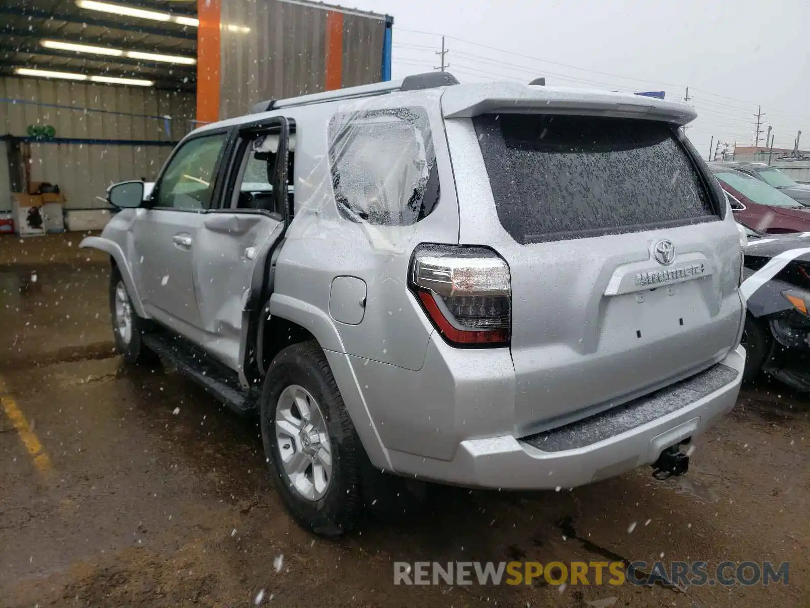 3 Photograph of a damaged car JTEBU5JR5L5775467 TOYOTA 4RUNNER 2020