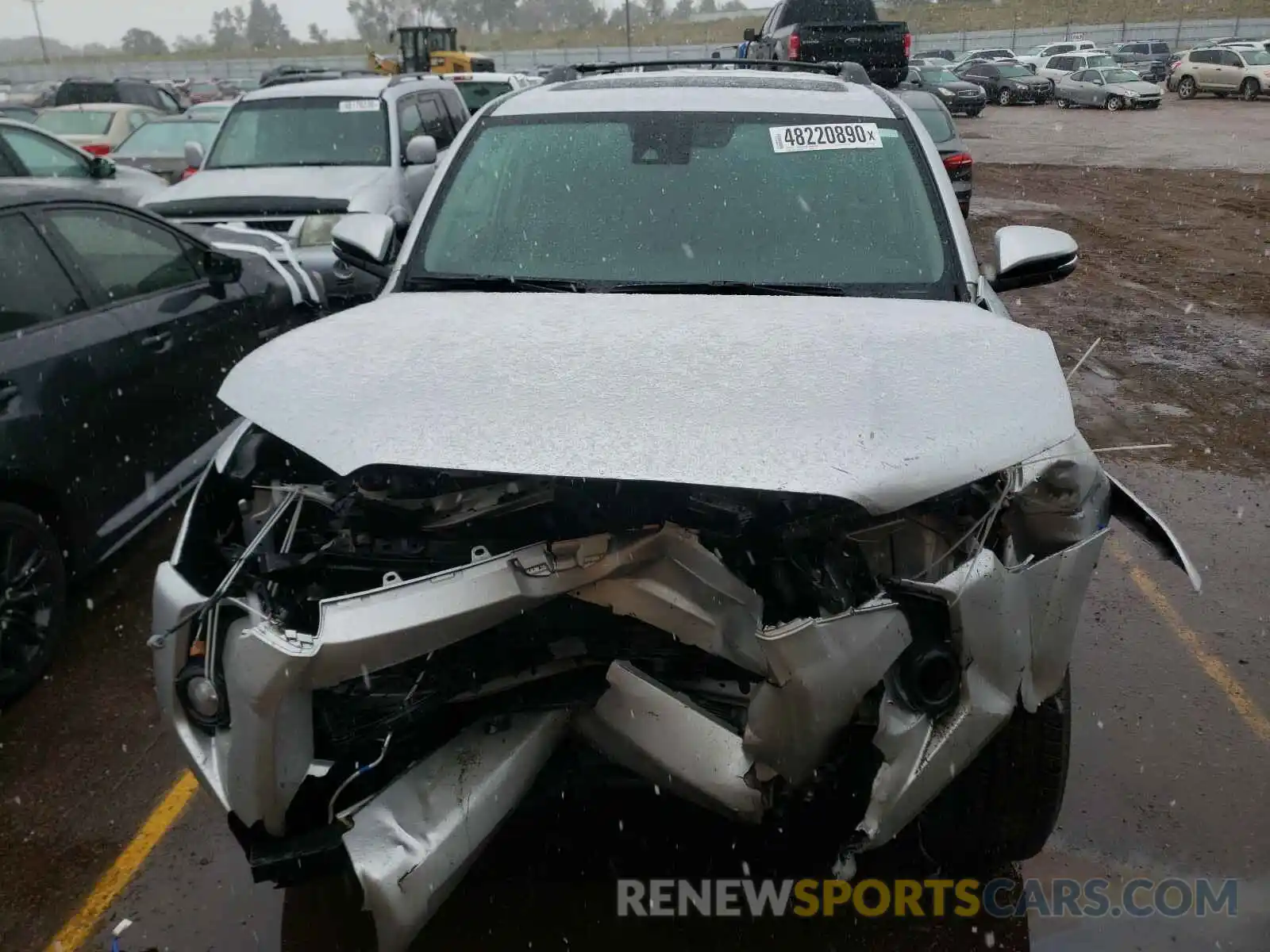 7 Photograph of a damaged car JTEBU5JR5L5775467 TOYOTA 4RUNNER 2020