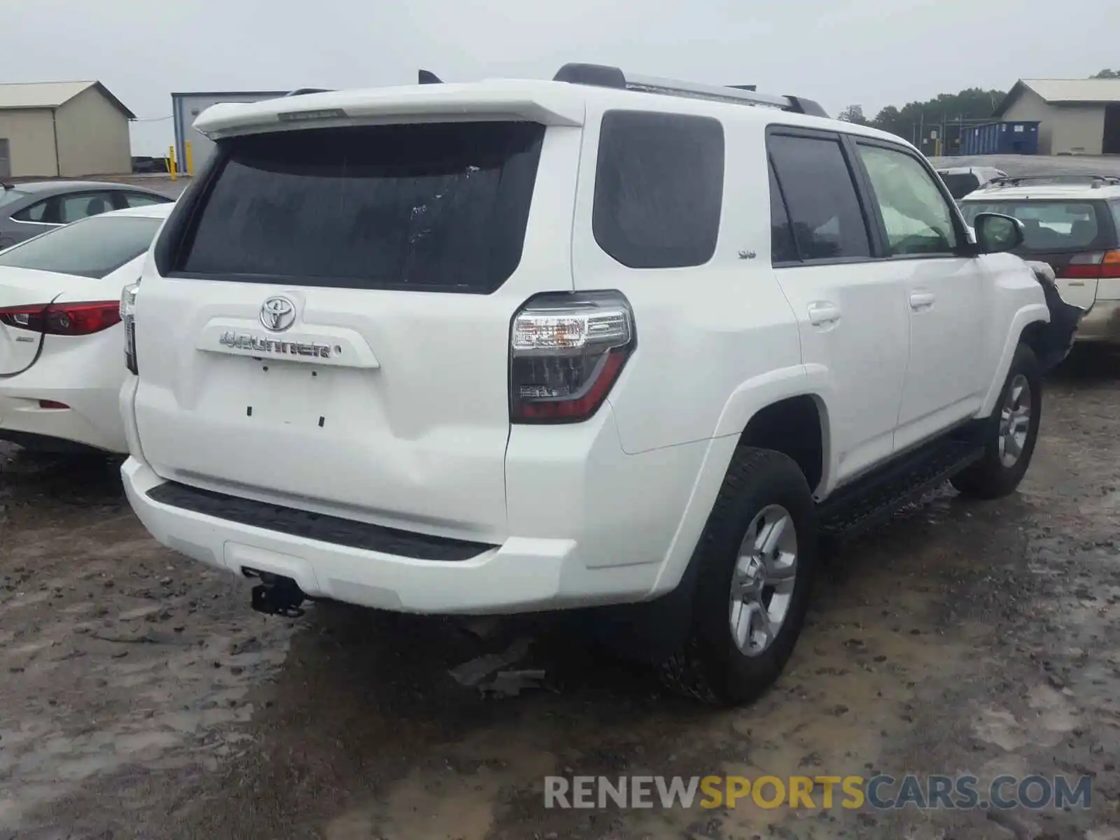 4 Photograph of a damaged car JTEBU5JR5L5782144 TOYOTA 4RUNNER 2020