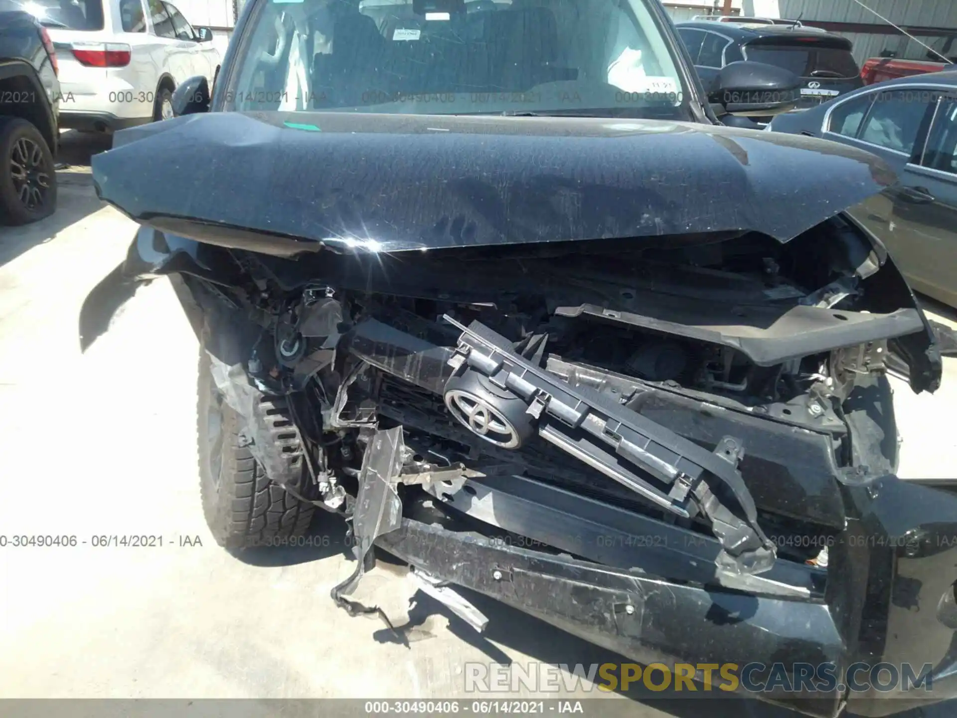 6 Photograph of a damaged car JTEBU5JR5L5782452 TOYOTA 4RUNNER 2020