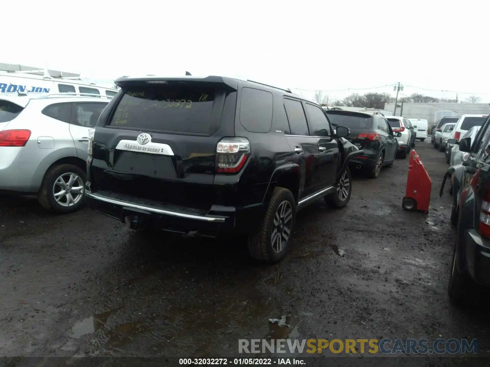 4 Фотография поврежденного автомобиля JTEBU5JR5L5784802 TOYOTA 4RUNNER 2020