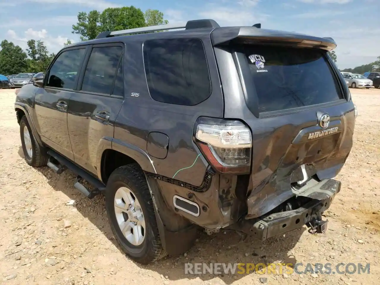 3 Photograph of a damaged car JTEBU5JR5L5786663 TOYOTA 4RUNNER 2020